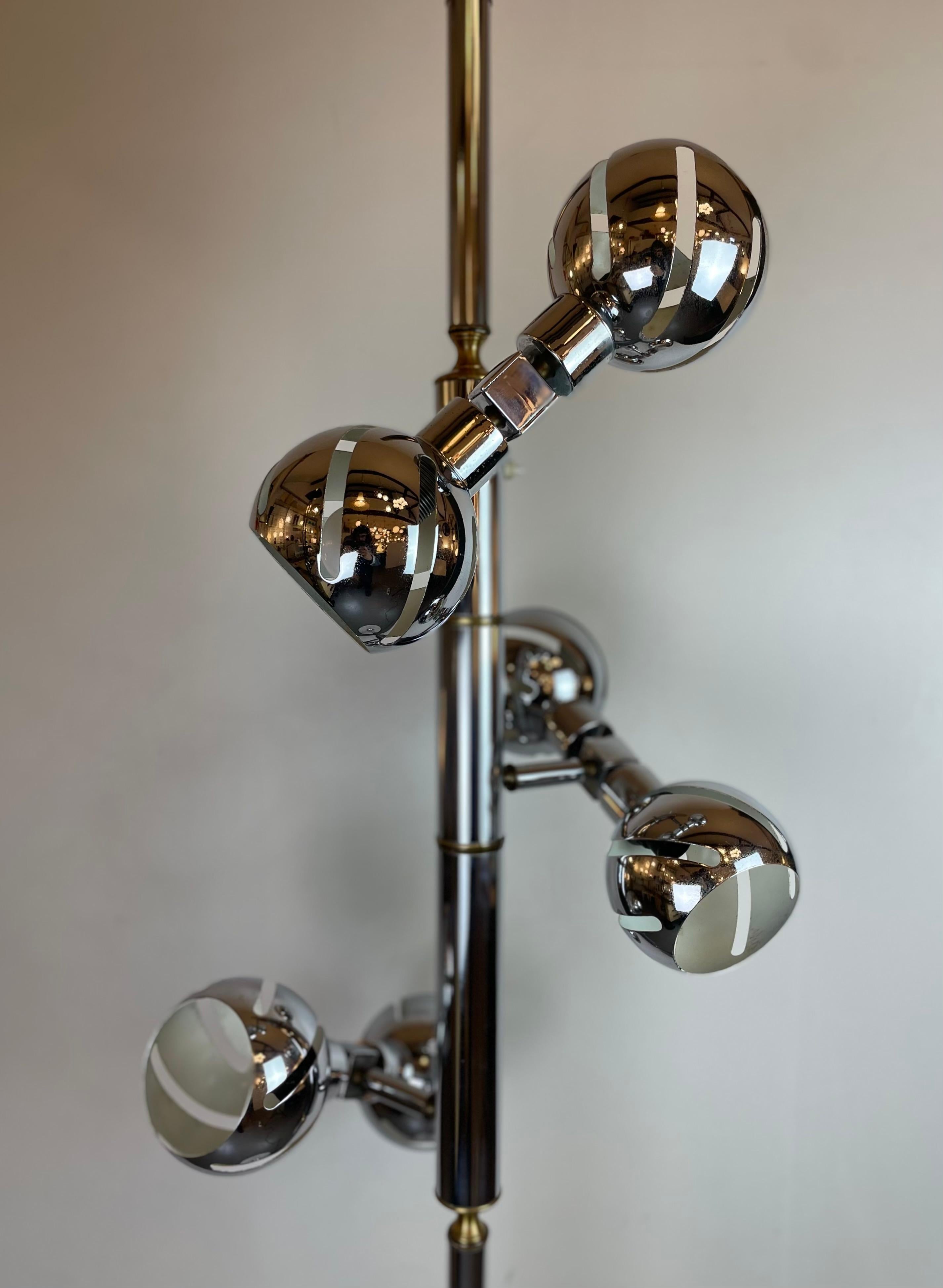 Lampadaire italien de l'ère spatiale, 1970 en vente 13