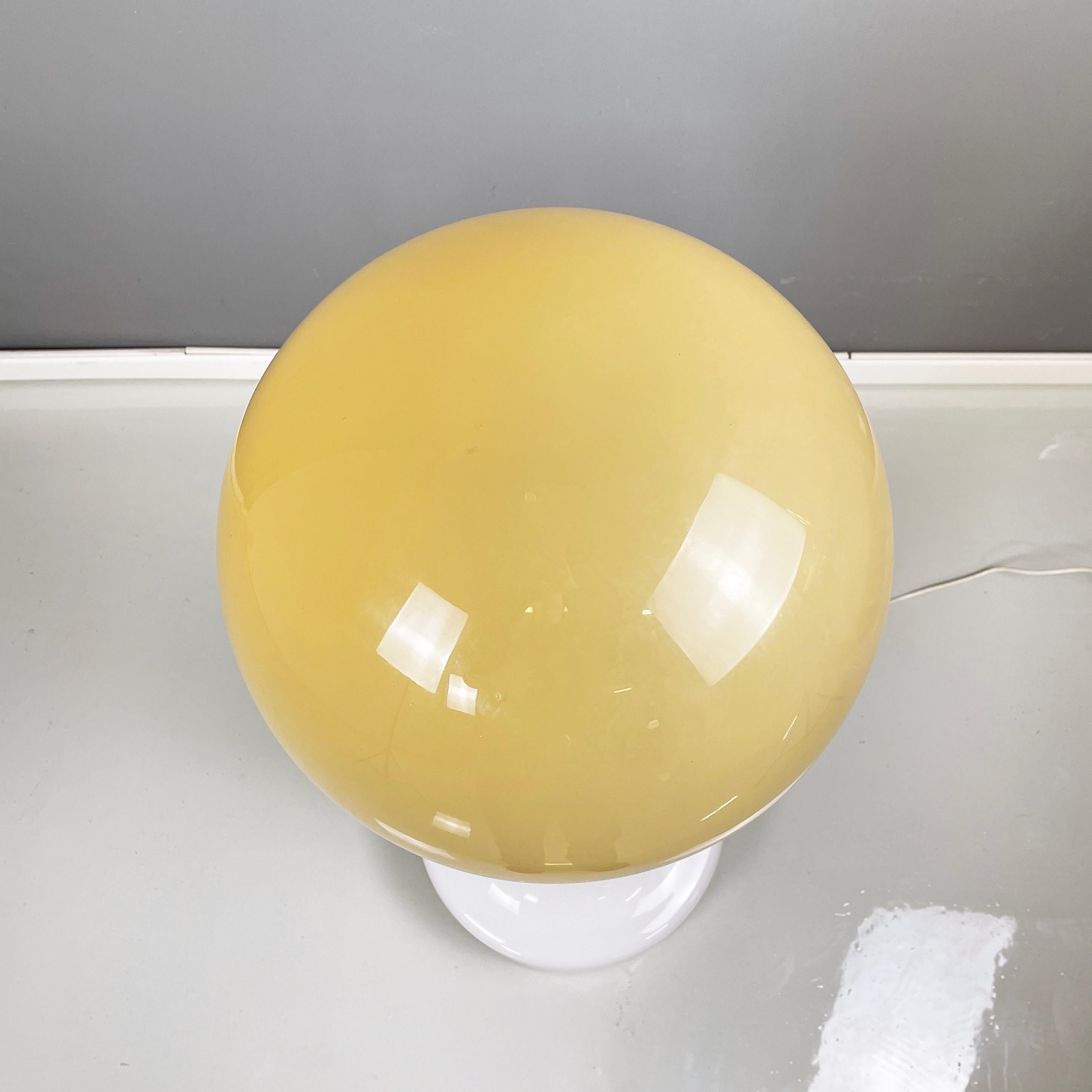 Italian space age Floor lamp in Murano glass metal by Nason for Mazzega, 1970s For Sale 1