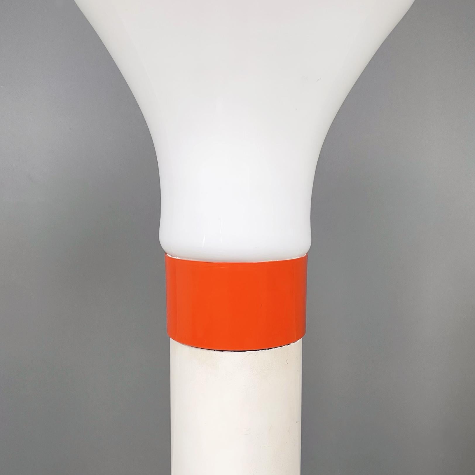 Metal Italian space age Floor lamp in orange and white metal with opaline glass, 1970s For Sale