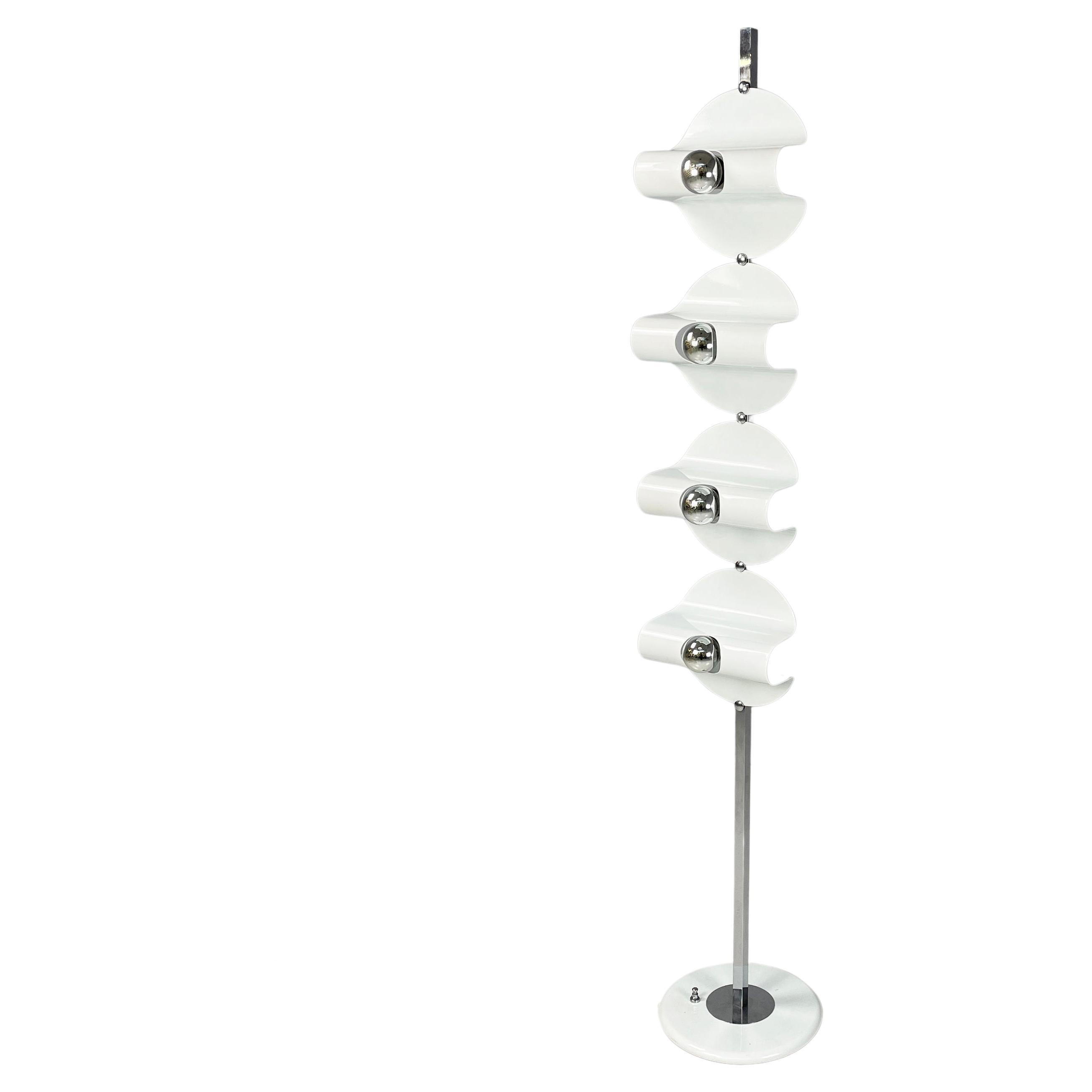 Italian space age Floor lamp in white metal, 1970s For Sale