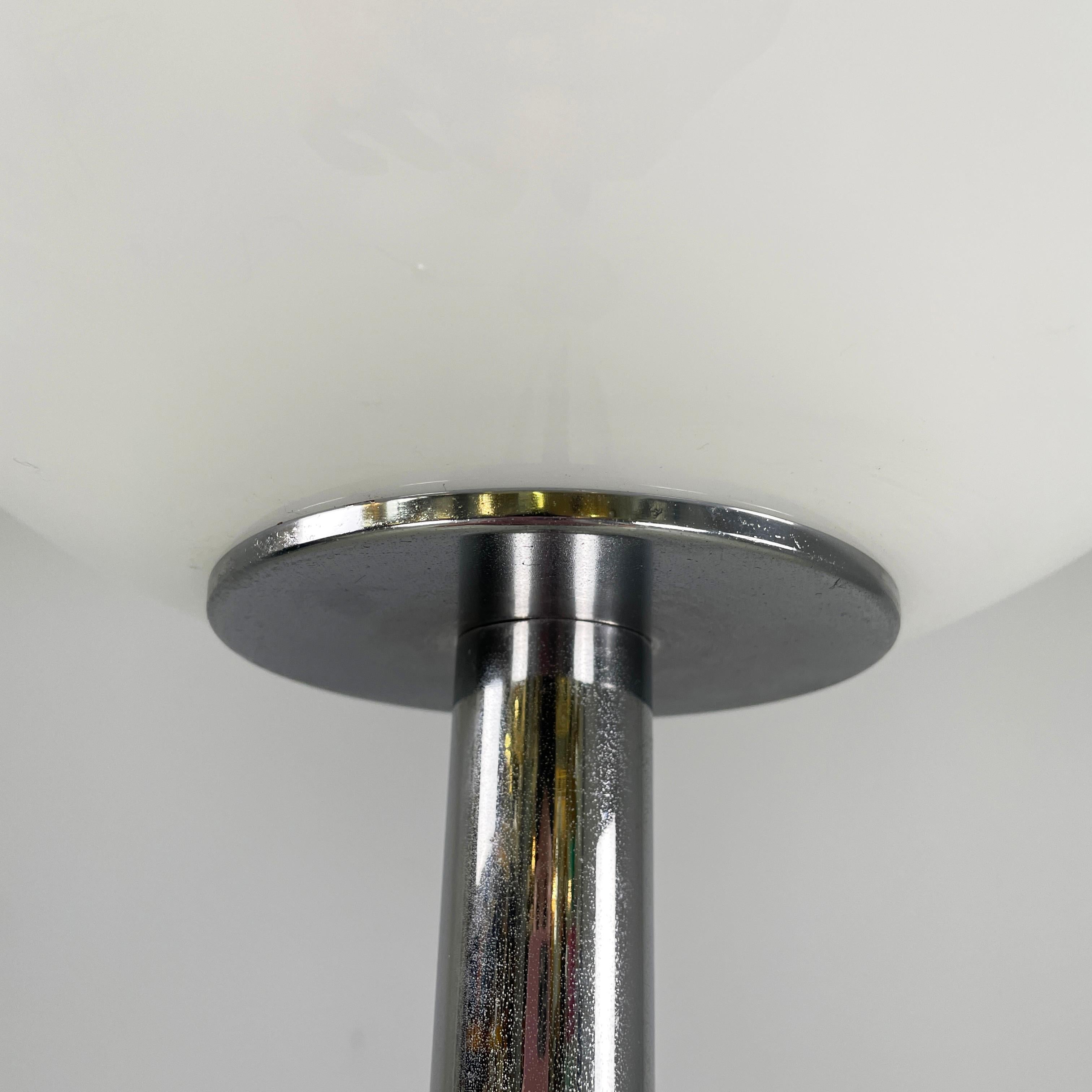 Metal Italian space age Floor lamp in white metal, metal and opaline glass, 1970s For Sale