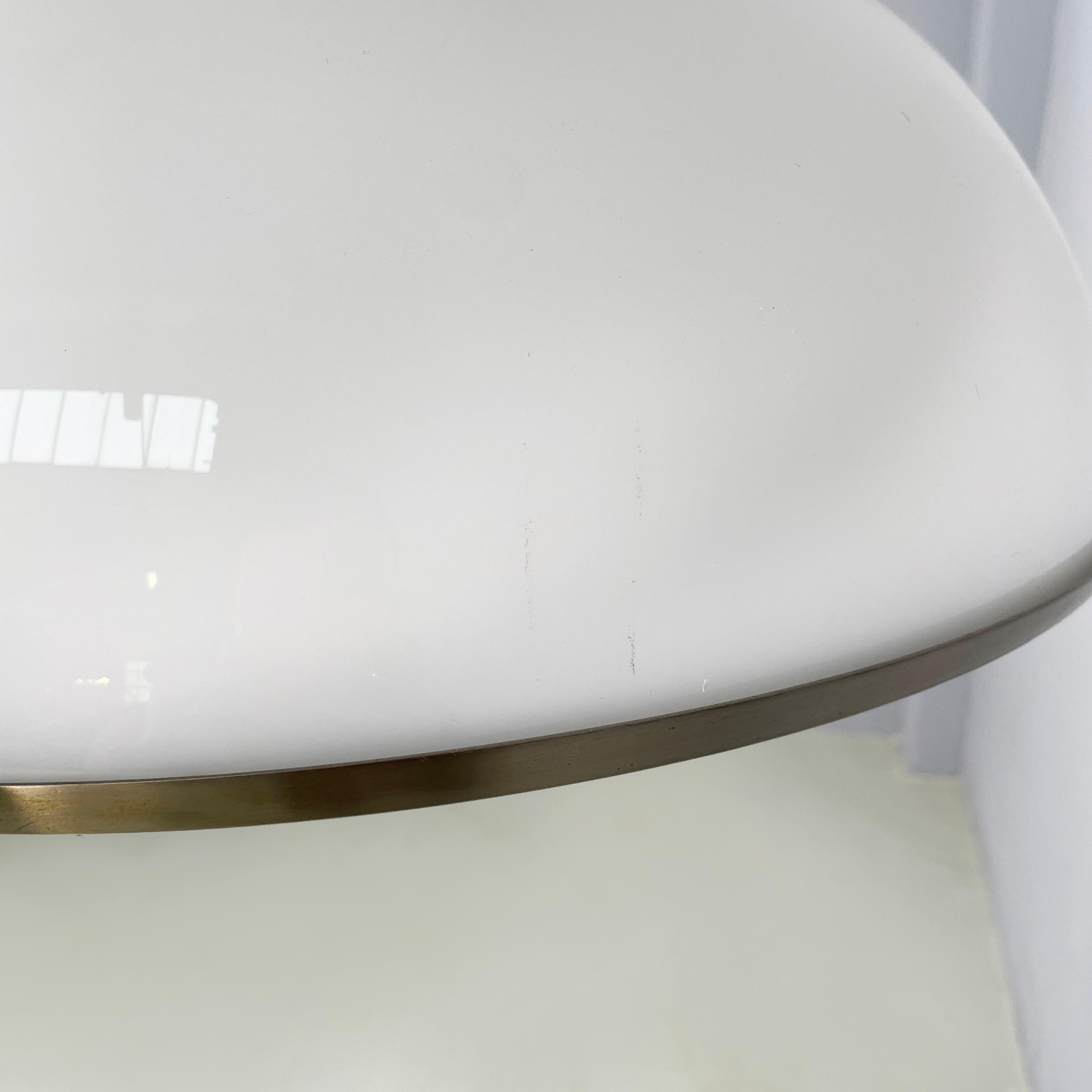 Italian space age Floor lamp in white plastic and metal by Arteluce, 1970s For Sale 5