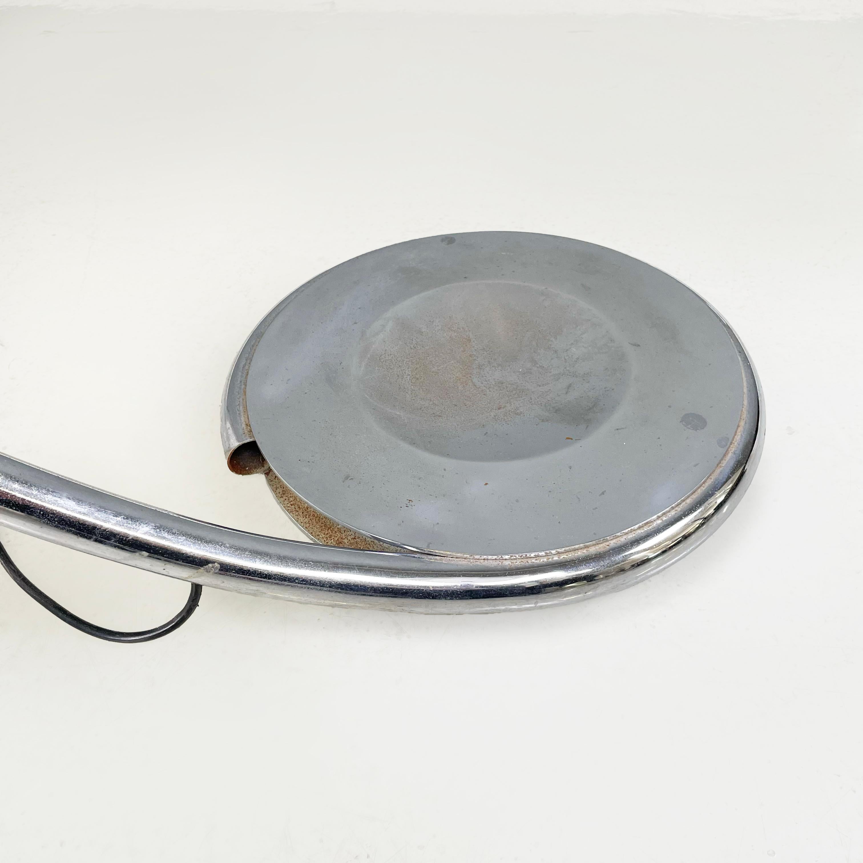 Italienische raumzeitliche Stehleuchte Serpente von Elio Martinelli Martinelli Luce, 1970er Jahre im Angebot 9