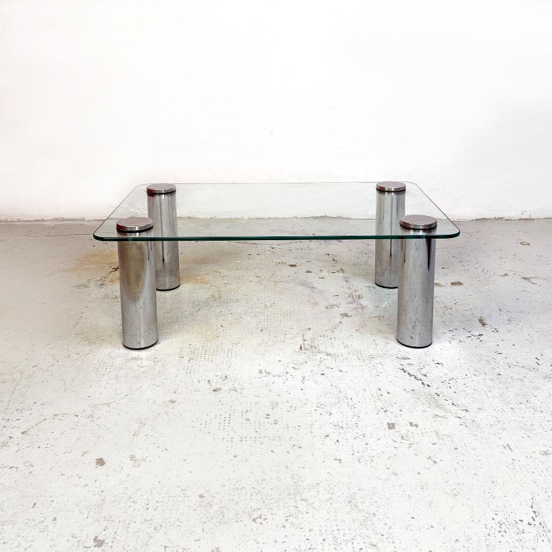 Italian space age glass and steel tray table, 1970s
Coffee table with rectangular top in aquamarine green glass with rounded corners and structure with four legs with round section in chromed steel.
Perfect conditions
Measures: 80 x 50 x 32 H cm.