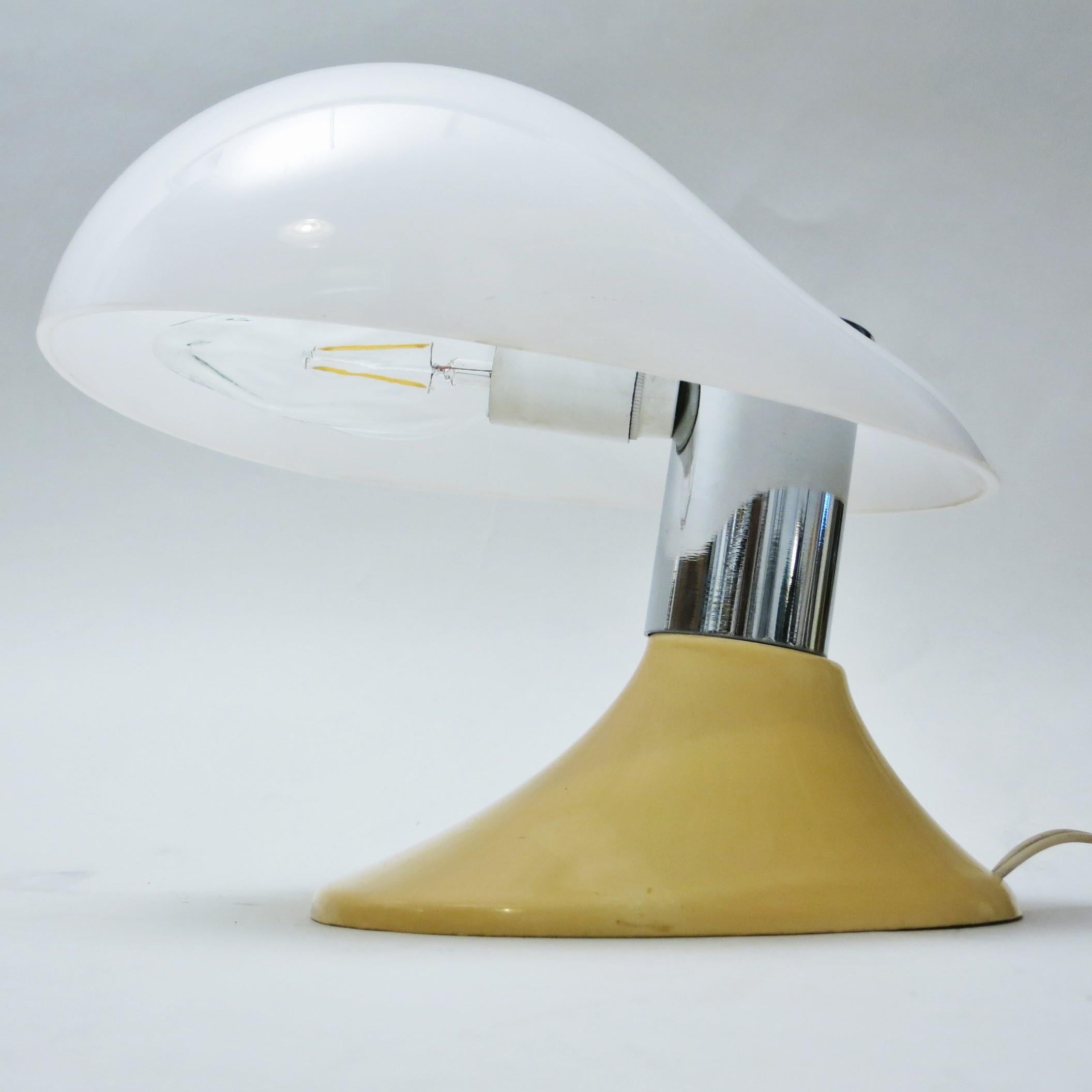 Mid-20th Century Italian Space Age Lamp, 1960s