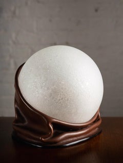 Lampe orbe italienne de l'ère spatiale en cuir et verre dépoli de Nova Tecno