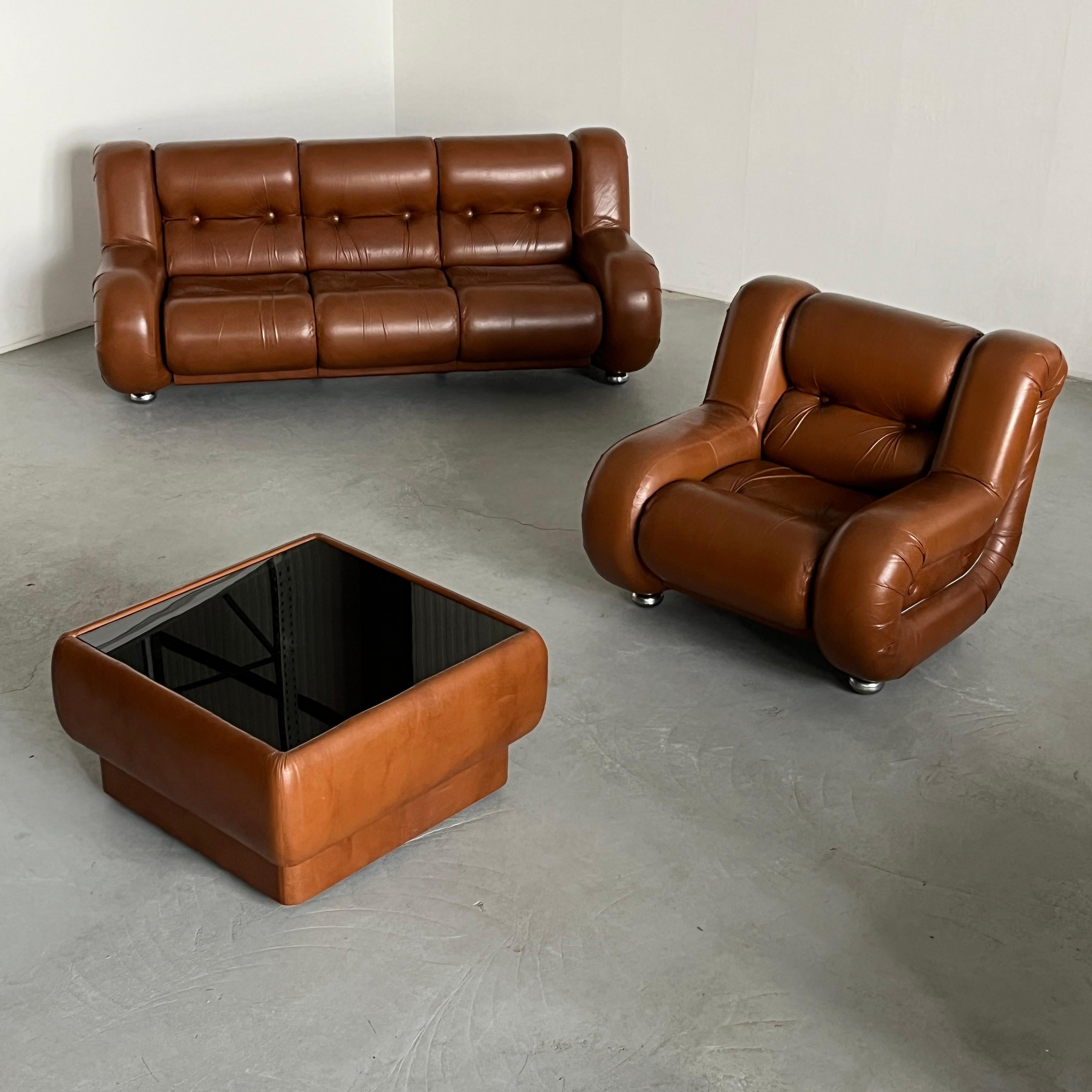 Mid-Century moderno Set da salotto A Space AGE in pelle cognac e cromo, anni '70, Italia in vendita