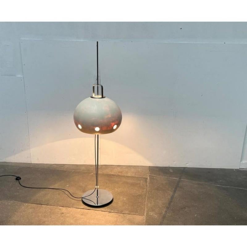 Italienische A Space Age Lucerna Stehlampe von Guzzini, Mitte des Jahrhunderts 1960er Jahre im Angebot 4