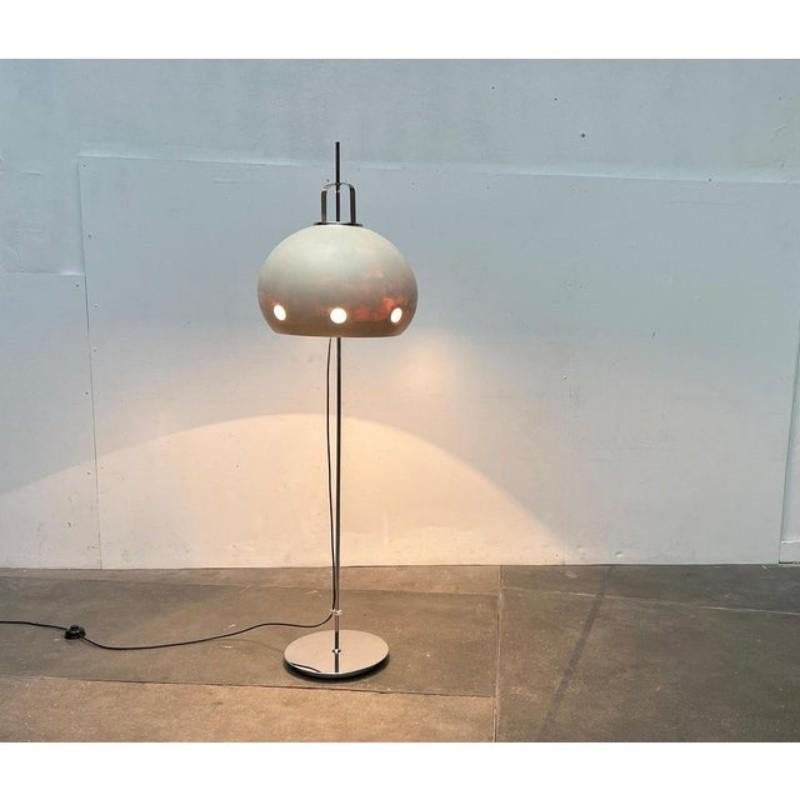 Italienische A Space Age Lucerna Stehlampe von Guzzini, Mitte des Jahrhunderts 1960er Jahre im Angebot 5