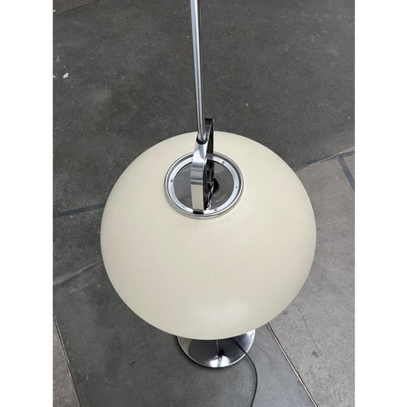 Italienische A Space Age Lucerna Stehlampe von Guzzini, Mitte des Jahrhunderts 1960er Jahre im Angebot 10
