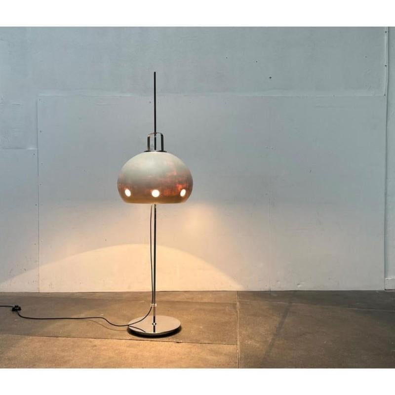 Italienische A Space Age Lucerna Stehlampe von Guzzini, Mitte des Jahrhunderts 1960er Jahre im Angebot 3