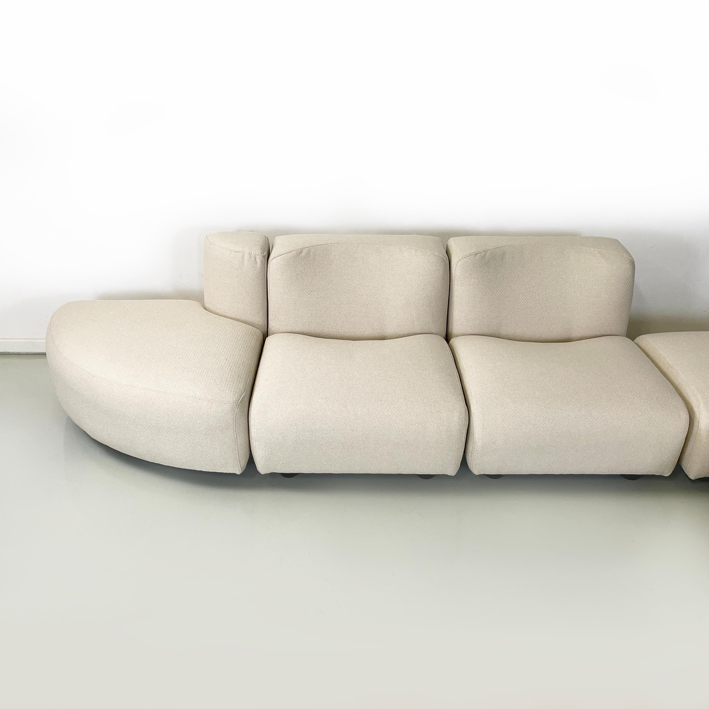 Sofa modulaire beige Novemila de Tito Agnoli pour Arflex, 1970 en vente 4