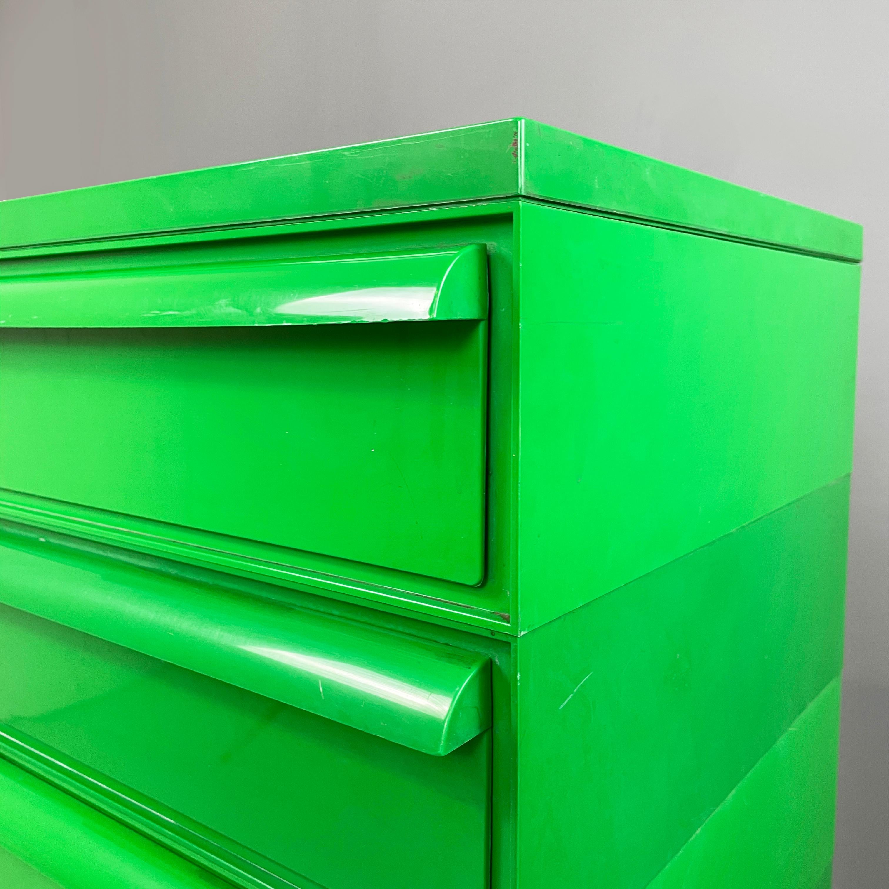 Italian Space Age Modular chest of drawers 4602  by Simon Fussell Kartell, 1970s 5
