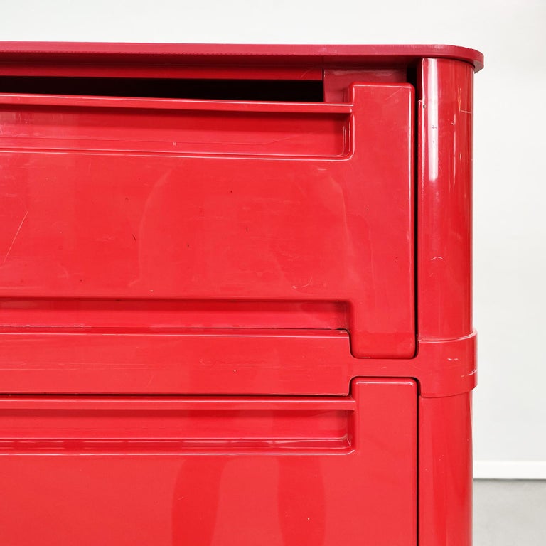Italian Space Age Modular Chest of Drawers by Olaf von Bohr for Kartell, 1970s For Sale 3