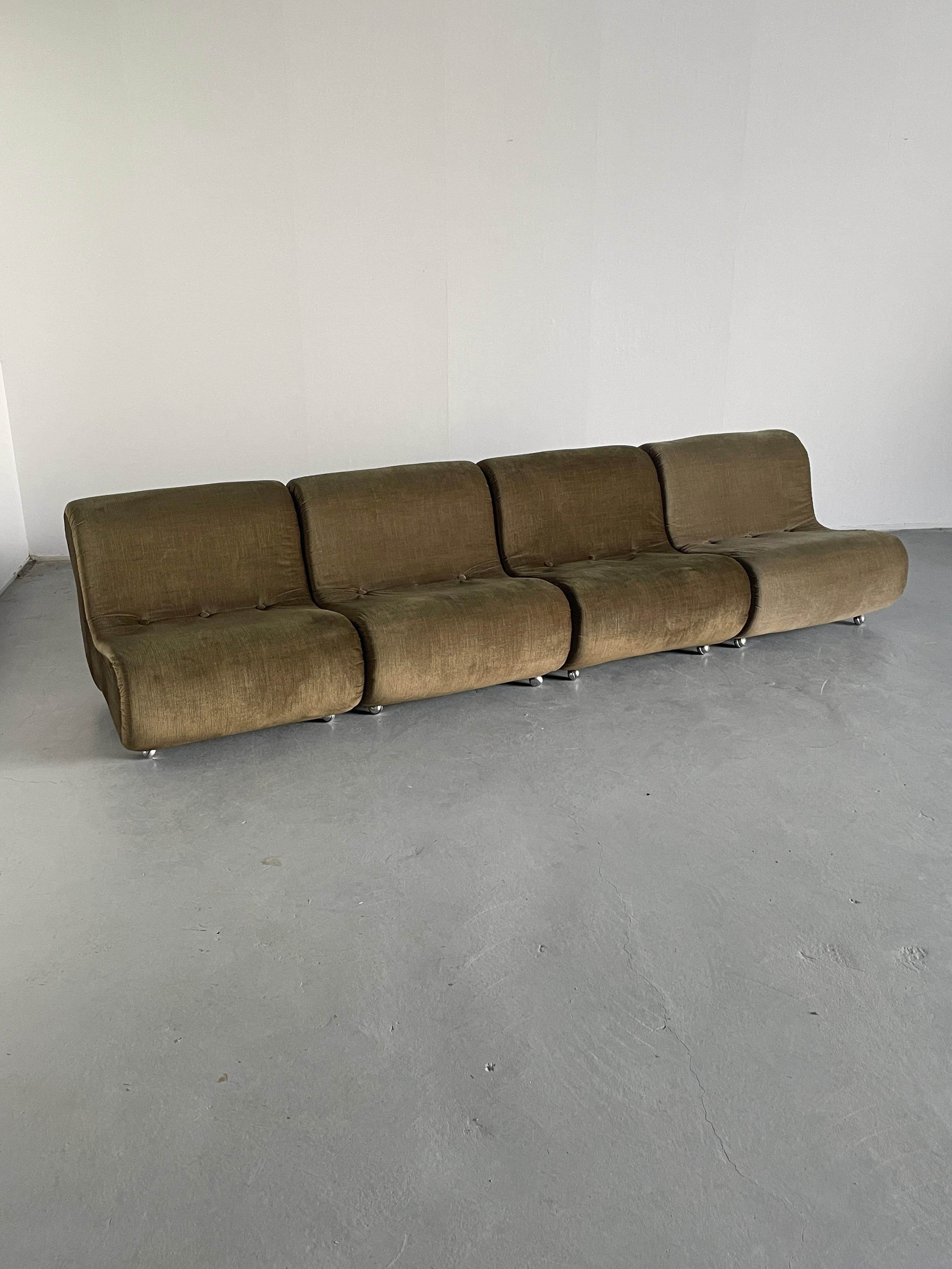 Late 20th Century Italian Space Age Modular Seating Set in Striped Brown Fabric, Set of 4, 1970s