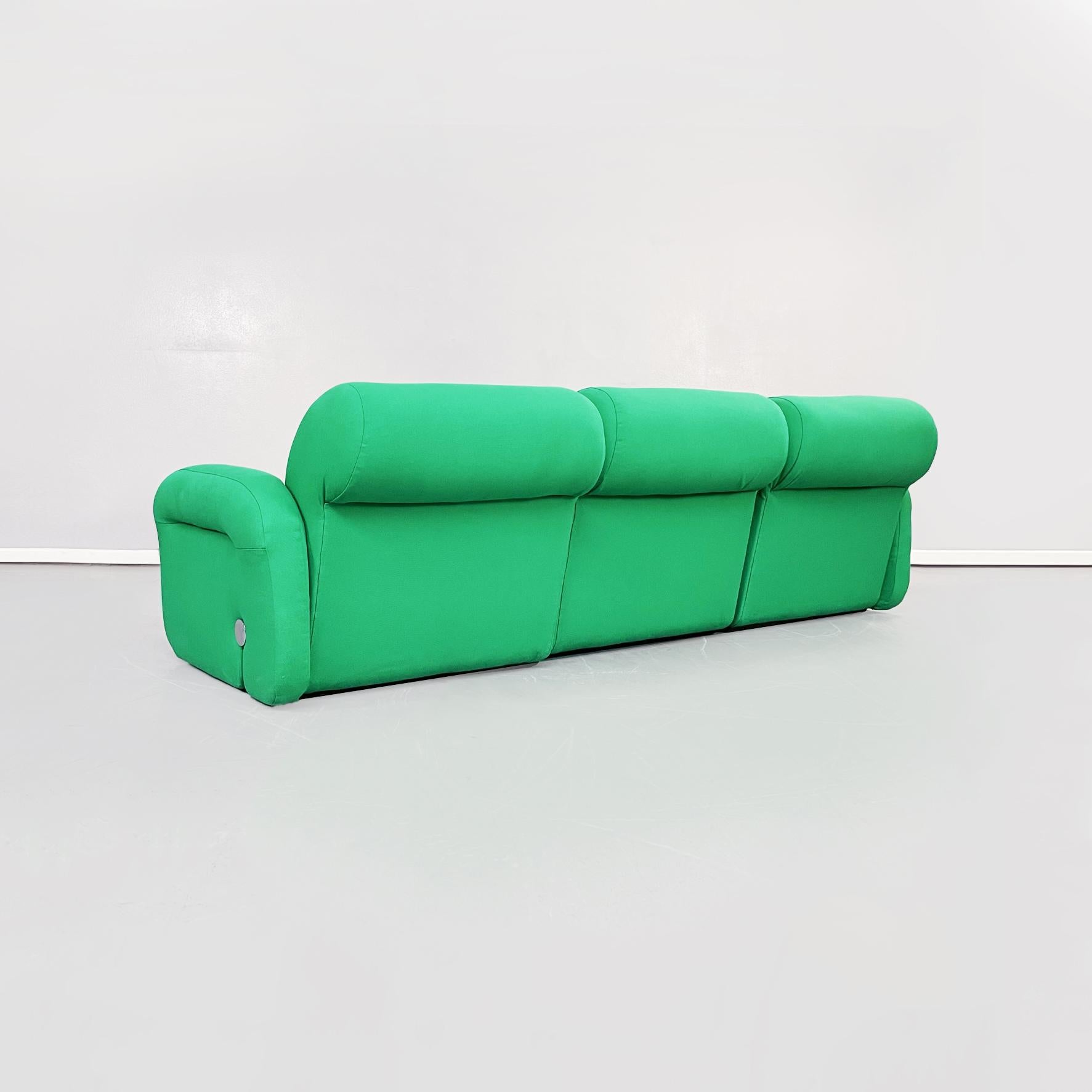 Late 20th Century Italian Space Age Modular Sofa in Green Fabric with Metal Insert, 1970s For Sale