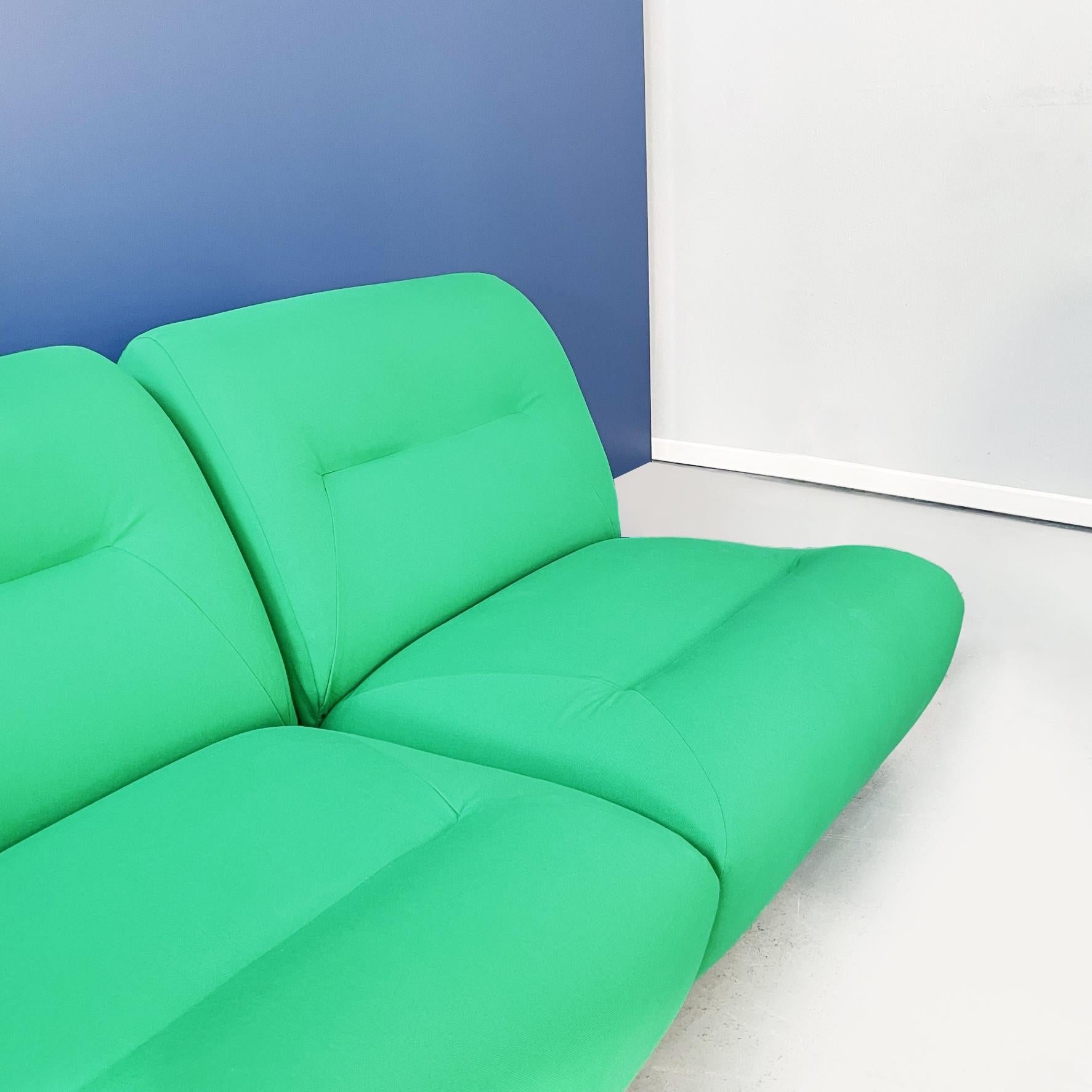 Italian Space Age Modular Sofa in Green Fabric with Metal Insert, 1970s For Sale 4