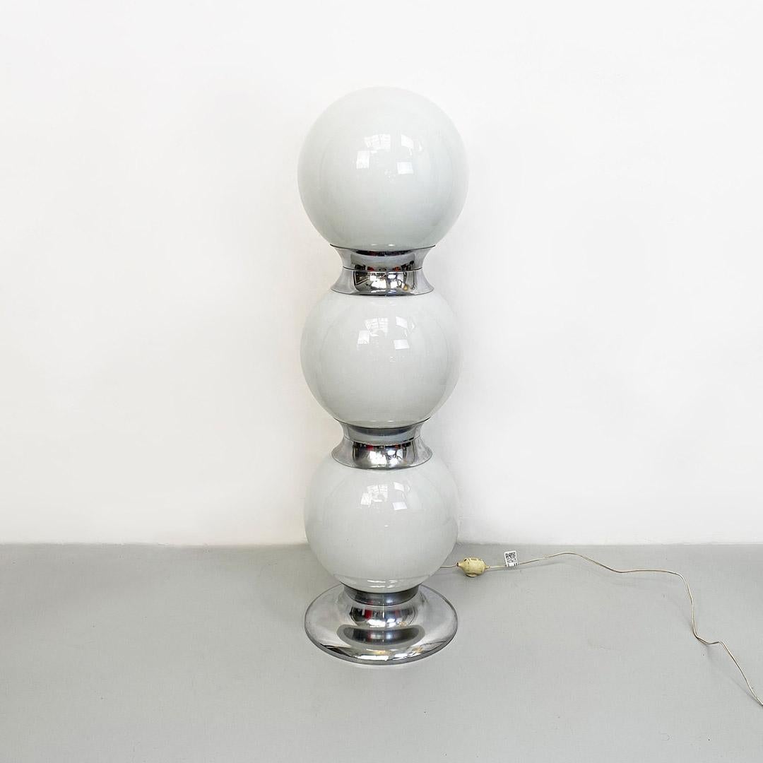 Late 20th Century Italian Space Age Opaline Glass and Chromed Steel Floor Lamp, 1970s