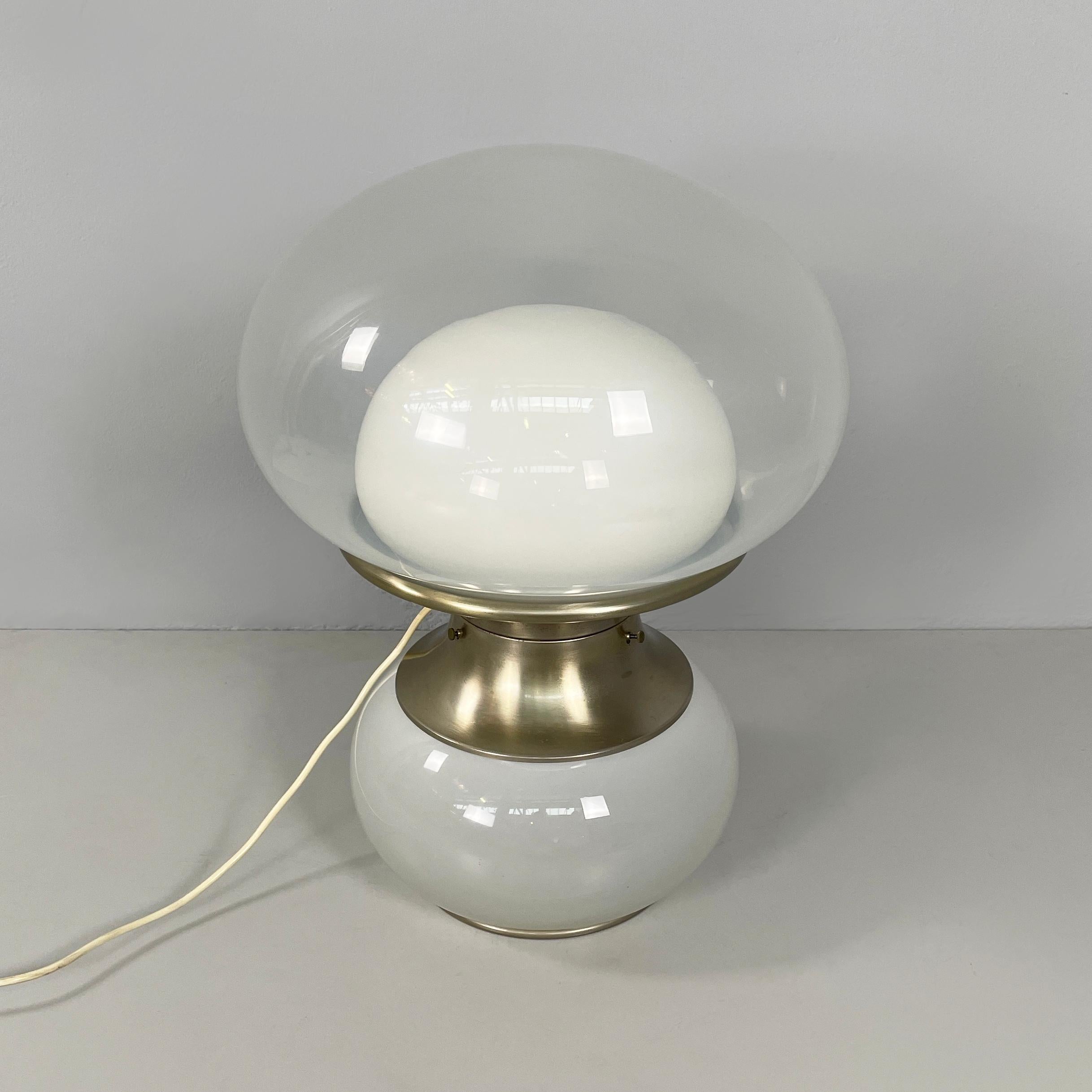 Space Age Lampada da tavolo italiana in vetro opalino dell'era spaziale di Carlo Nason per  Selenova, anni '70