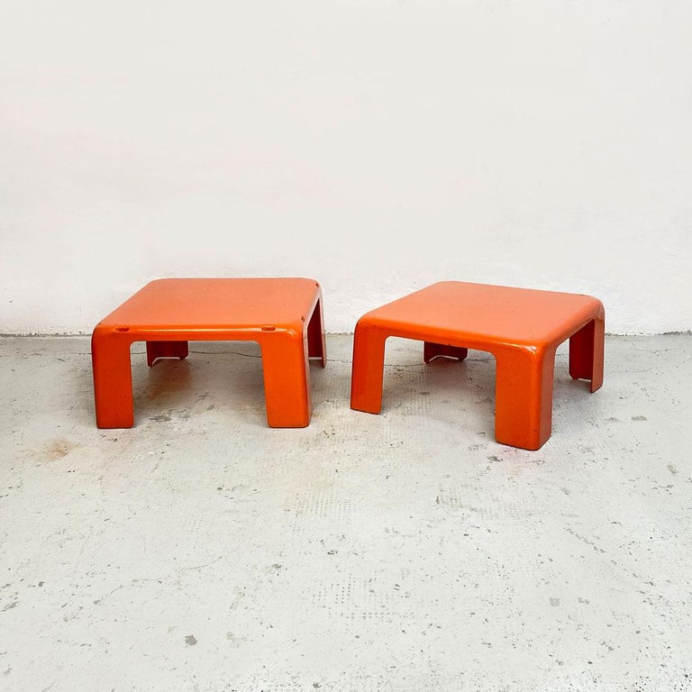 Italian Space Age Orange Plastic 4 Gatti Table by Mario Bellini for B&B, 1970s For Sale 5