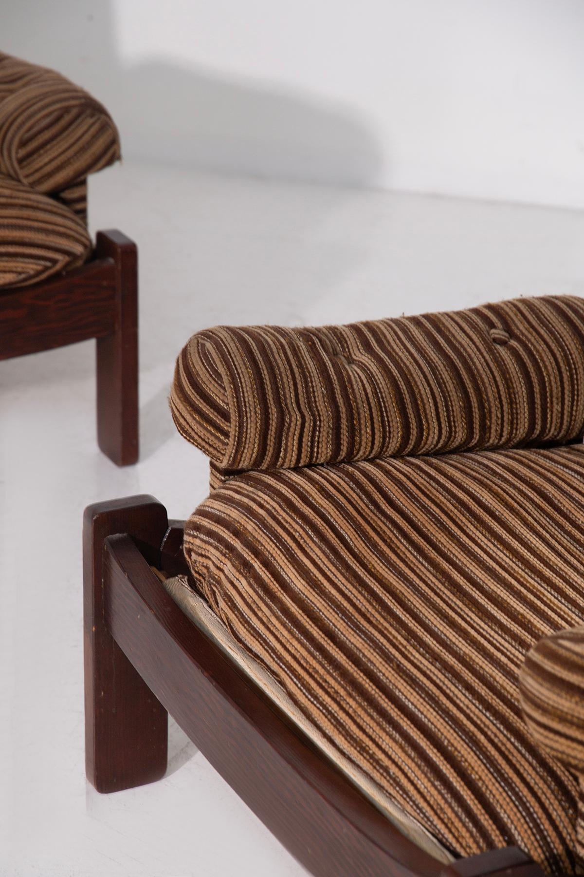 Italian space age Pair armchairs in original fabric In condizioni discrete in vendita a Milano, IT