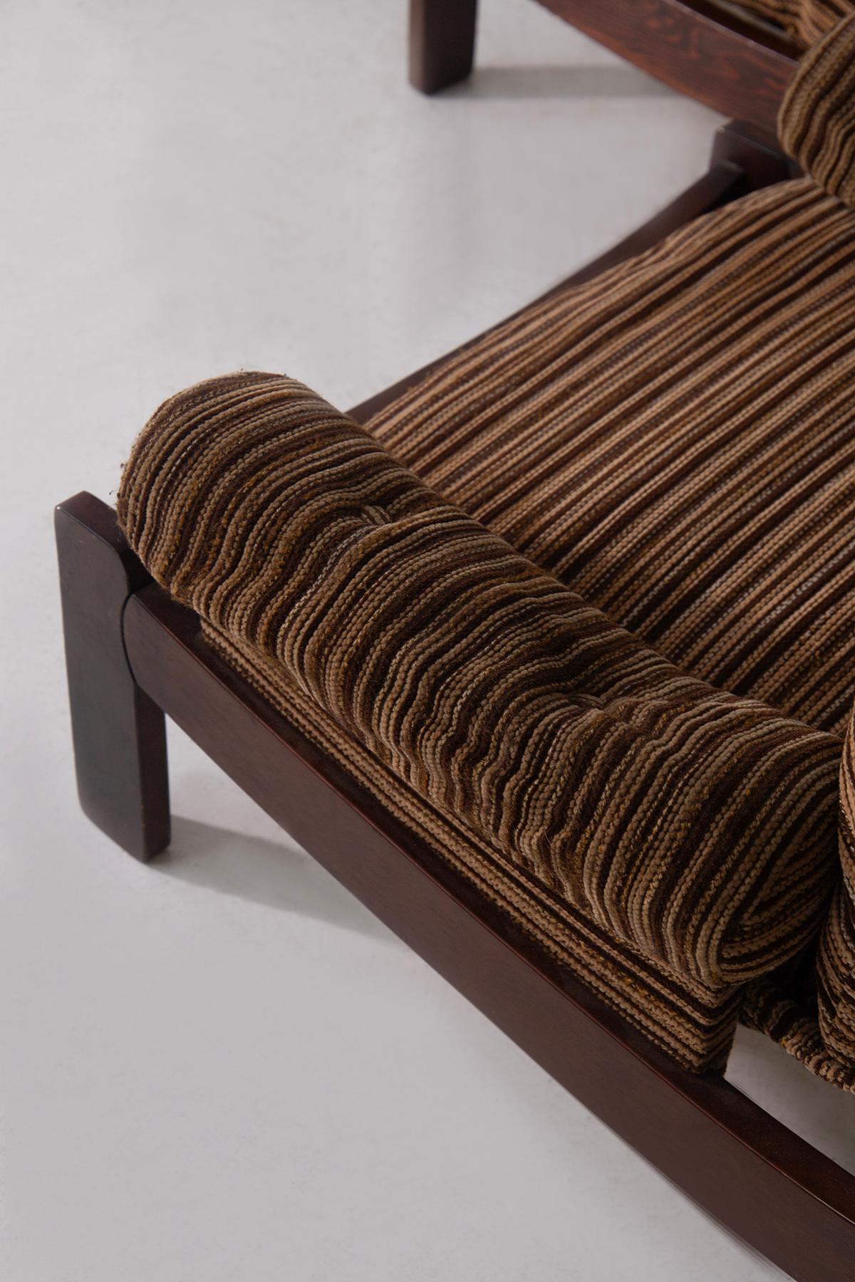 Late 20th Century Italian space age Pair armchairs in original fabric in vendita