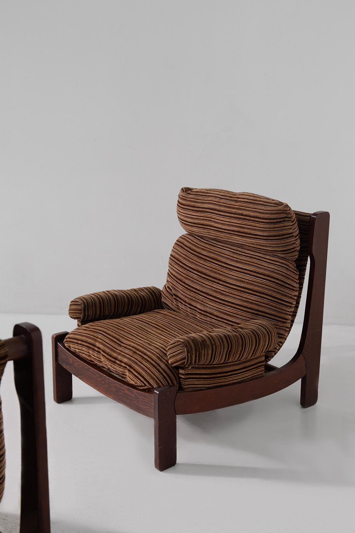 Italian space age Pair armchairs in original fabric in vendita 3