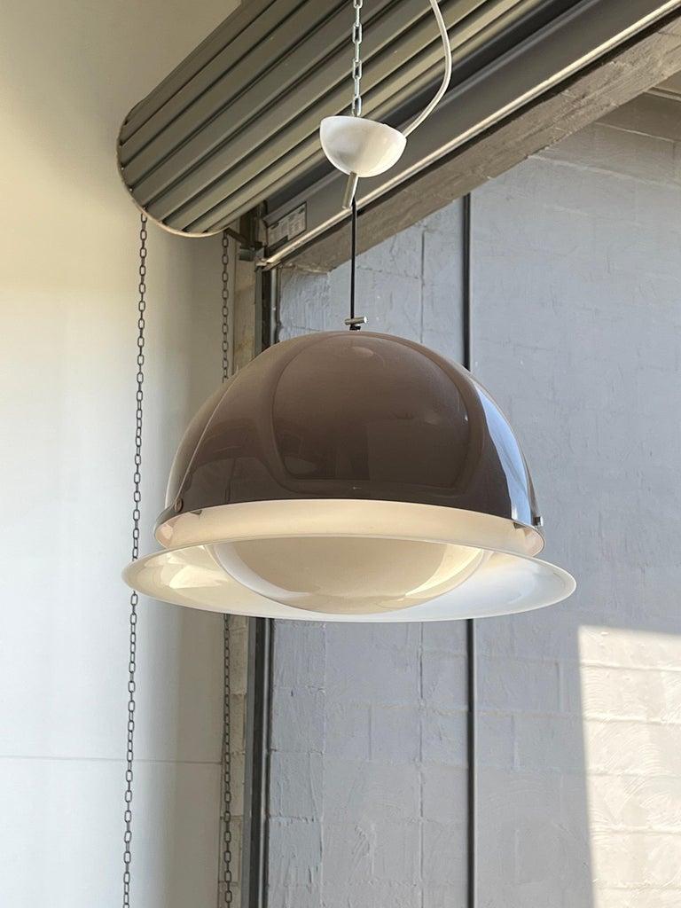 Lampe suspendue italienne de l'ère spatiale Bon état - En vente à Byron Bay, NSW