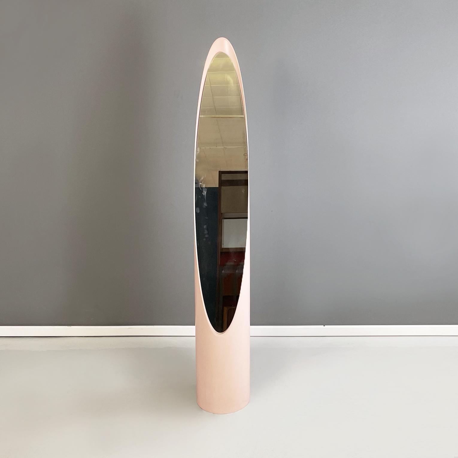 Italian space age pink Floor mirror Unghia or Lipstick by Rodolfo Bonetto 1970s
Self-supporting floor mirror mod. Unghia, also known as Lipstick, with a round base with light pink ABS plastic structure. The elliptical mirror is slightly inclined due