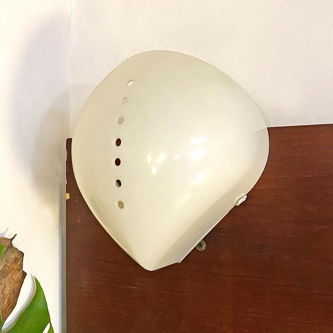 Late 20th Century Italian Space Age Plastic Wall Lamp Lola by Mazza & Gramigna, Quattrifolio, 1974