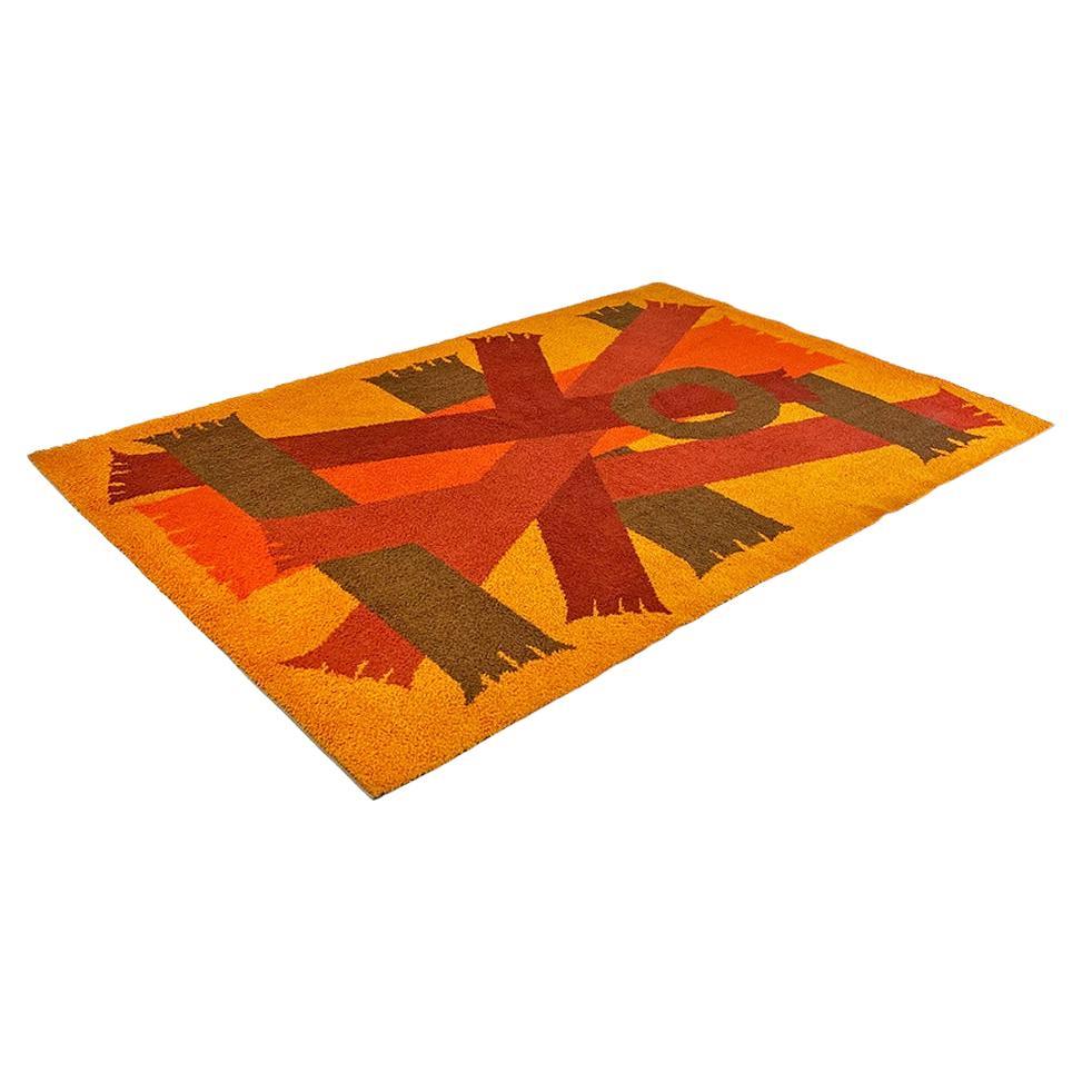 Italian Space Age Red Orange Brown Short Pile Rug with Geometric Pattern, 1970s For Sale