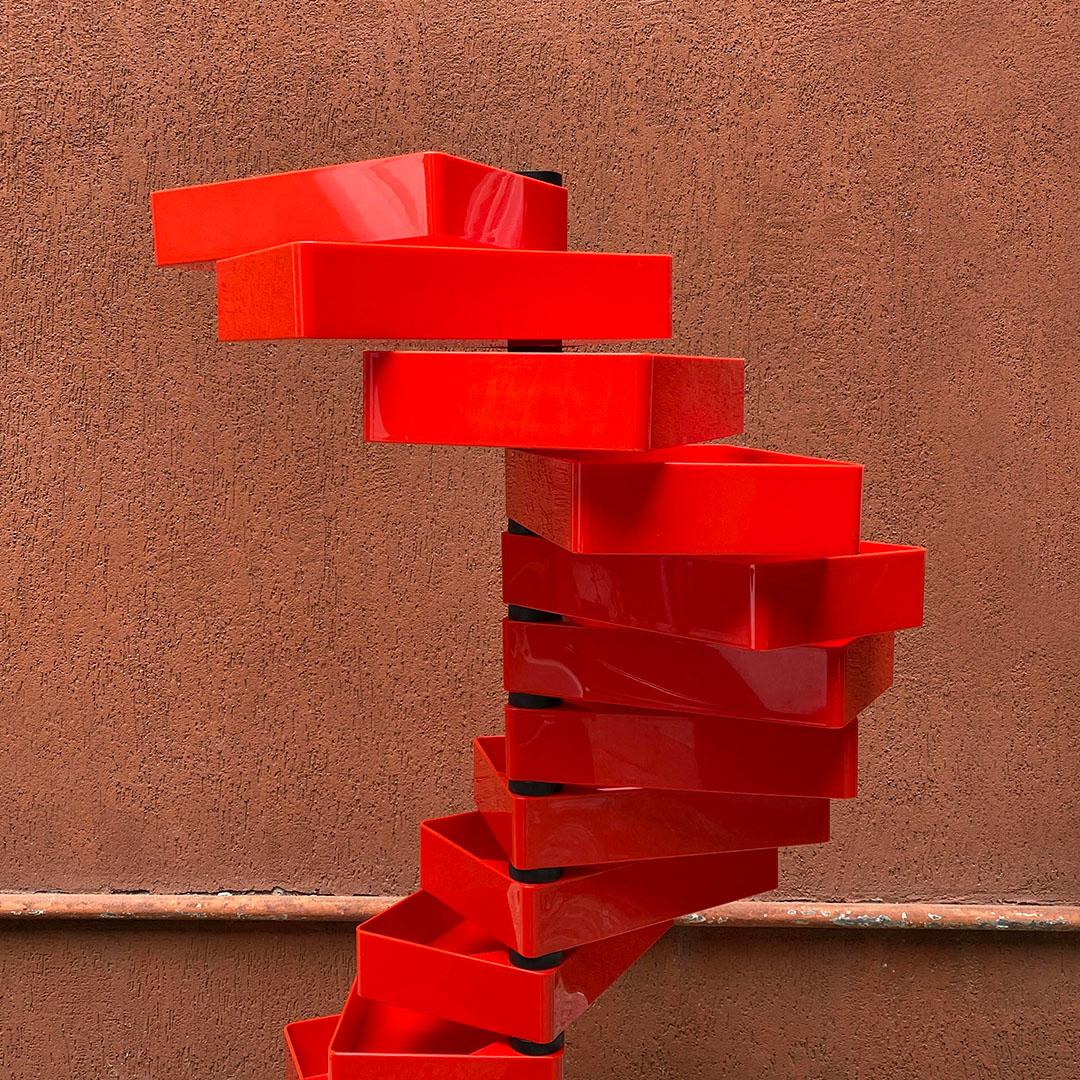 Italian Space Age Red Plastic Drawer Unit by Shiro Kuramata for Cappellini, 1980 4