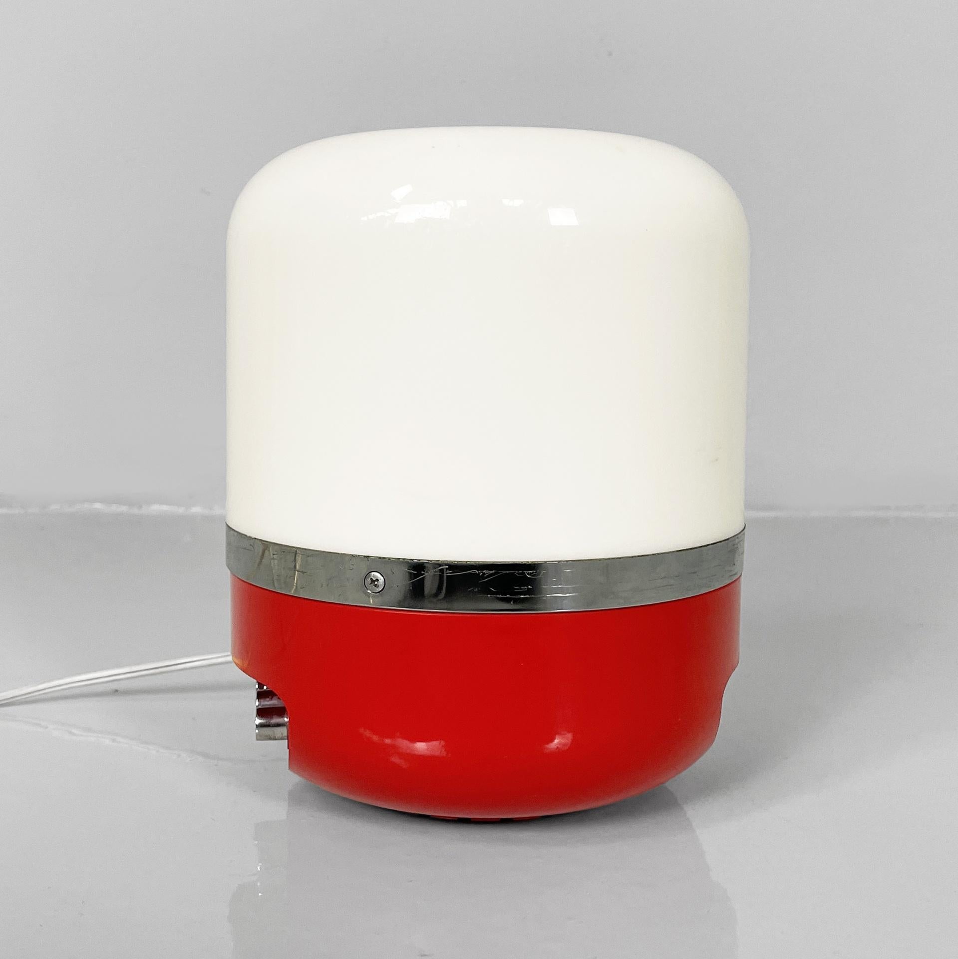 Italienische A Space Age rote Radio-Tischlampe von Adriano Rampoldi für Europhon, 1970er Jahre (Ende des 20. Jahrhunderts) im Angebot