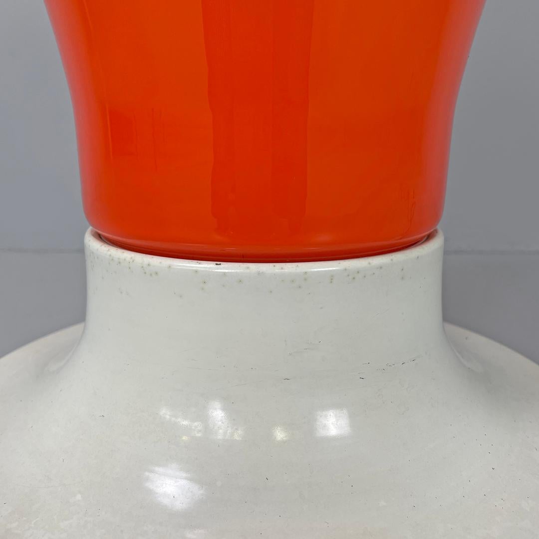 Lampe de table italienne Space Age à base ronde en verre orange par Carlo Nason, 1960s en vente 5