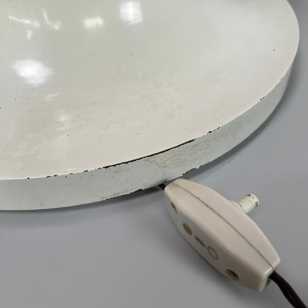 Lampe de table italienne Space Age à base ronde en verre orange par Carlo Nason, 1960s en vente 10