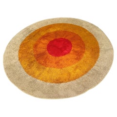 Italian space age Round carpet in yellow, beige, orange and red, 1970s