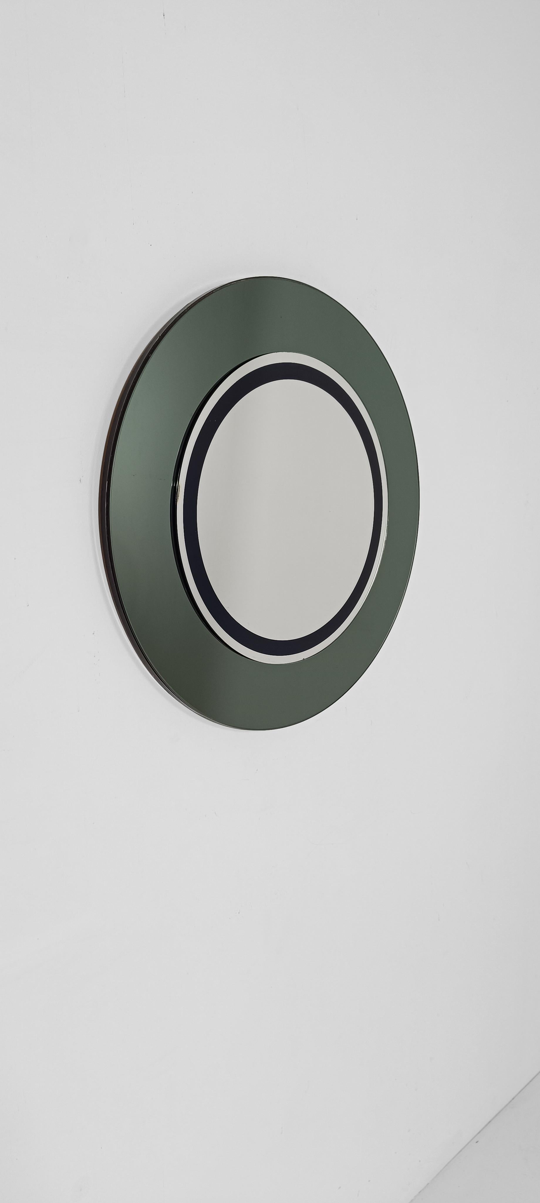 Miroir rond italien de l'ère spatiale en verre fumé bleu/vert par Franz J. Sartori Bon état - En vente à Roma, IT
