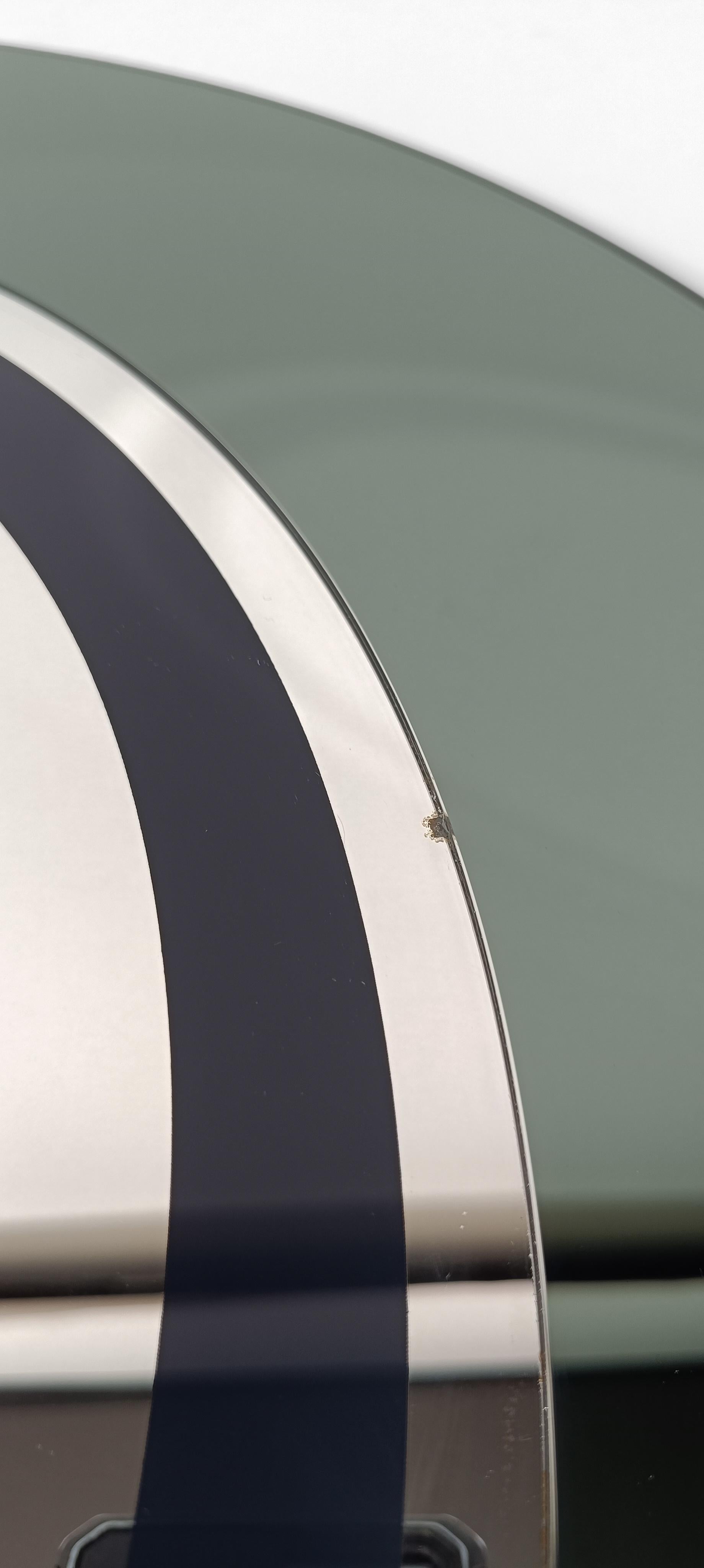 20ième siècle Miroir rond italien de l'ère spatiale en verre fumé bleu/vert par Franz J. Sartori en vente