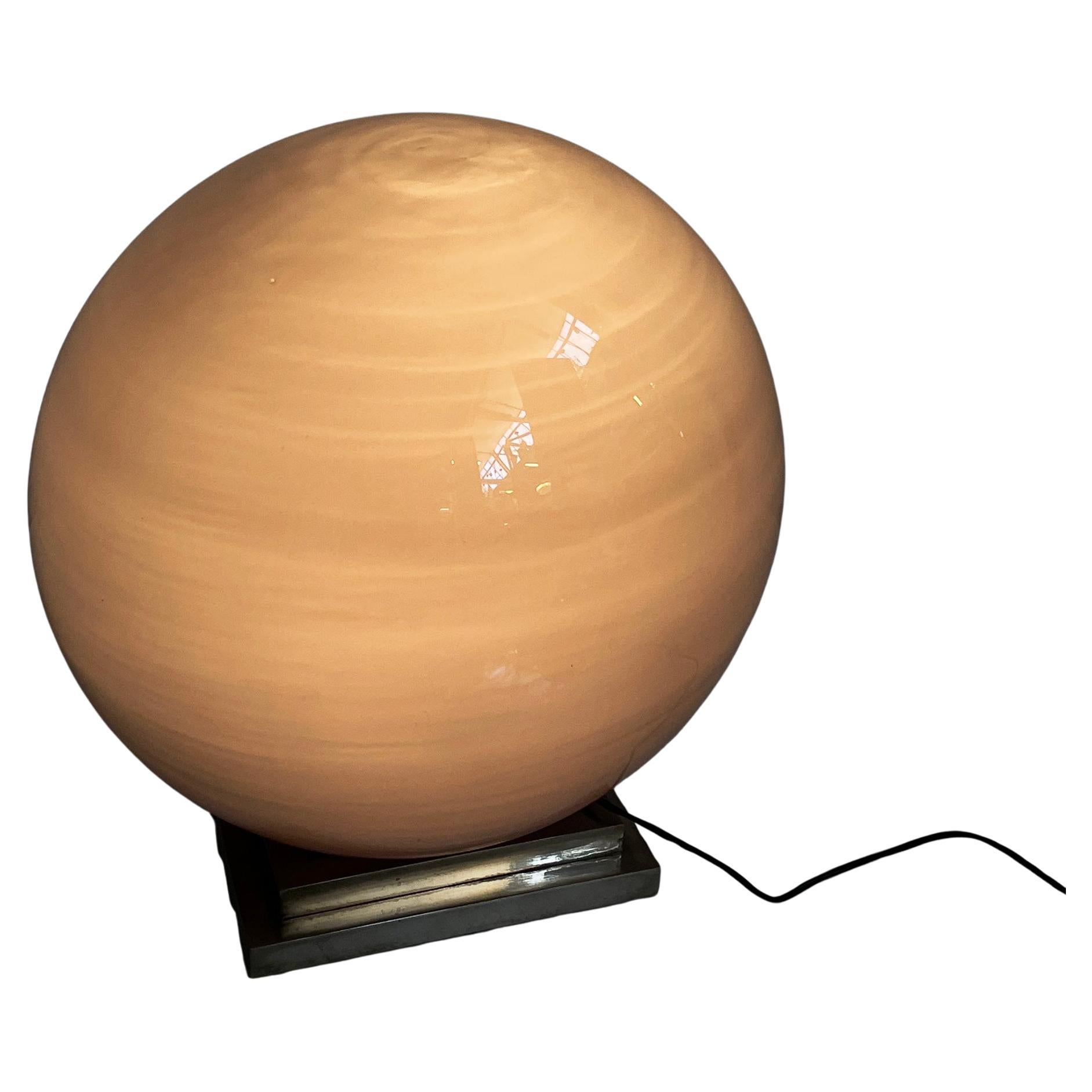 Lampe de table ronde A Space Age en verre soufflé bleu et beige et acier, 1970 en vente