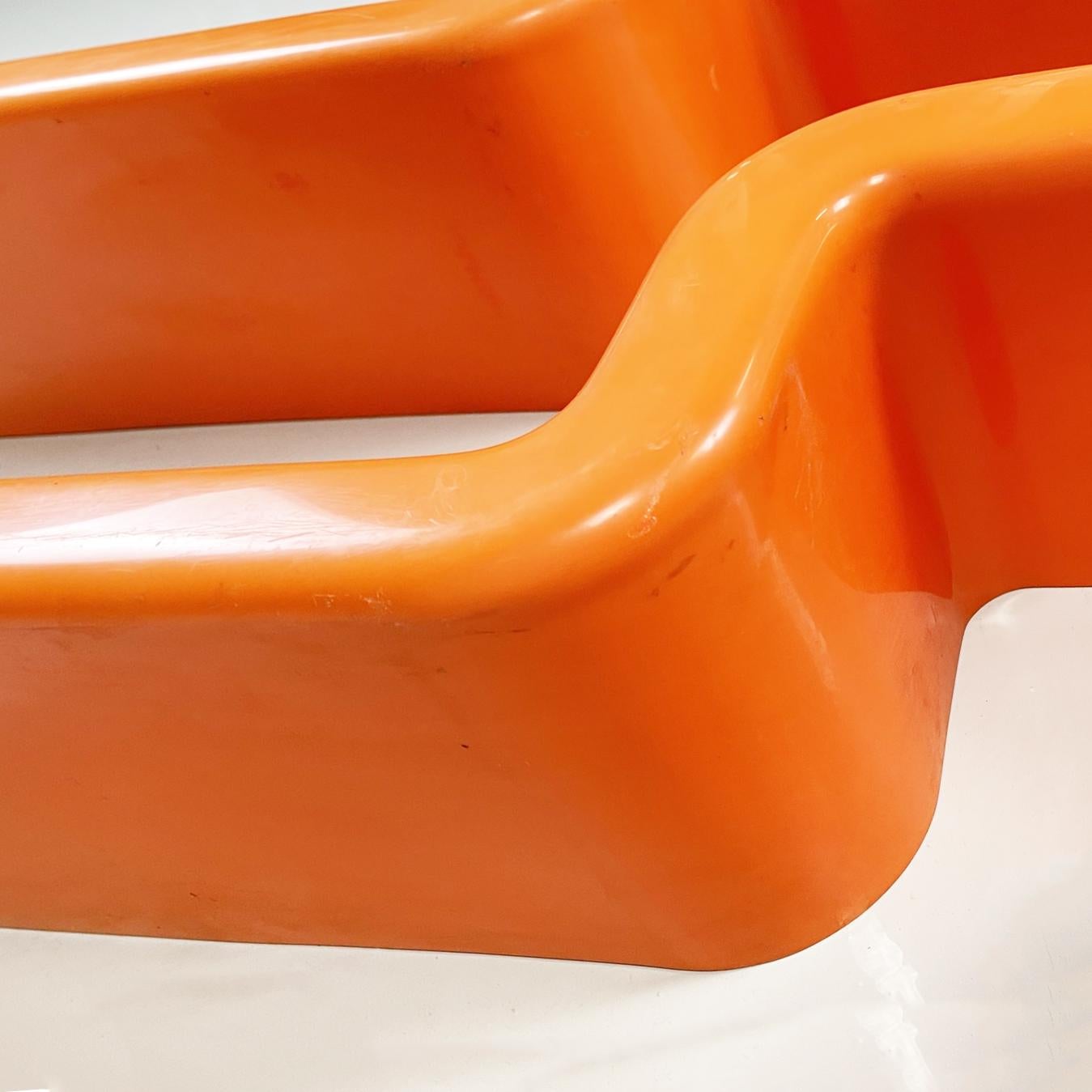 Italian Space Age S-Shaped Shelves in Bright Orange Plastic, 1970s 2