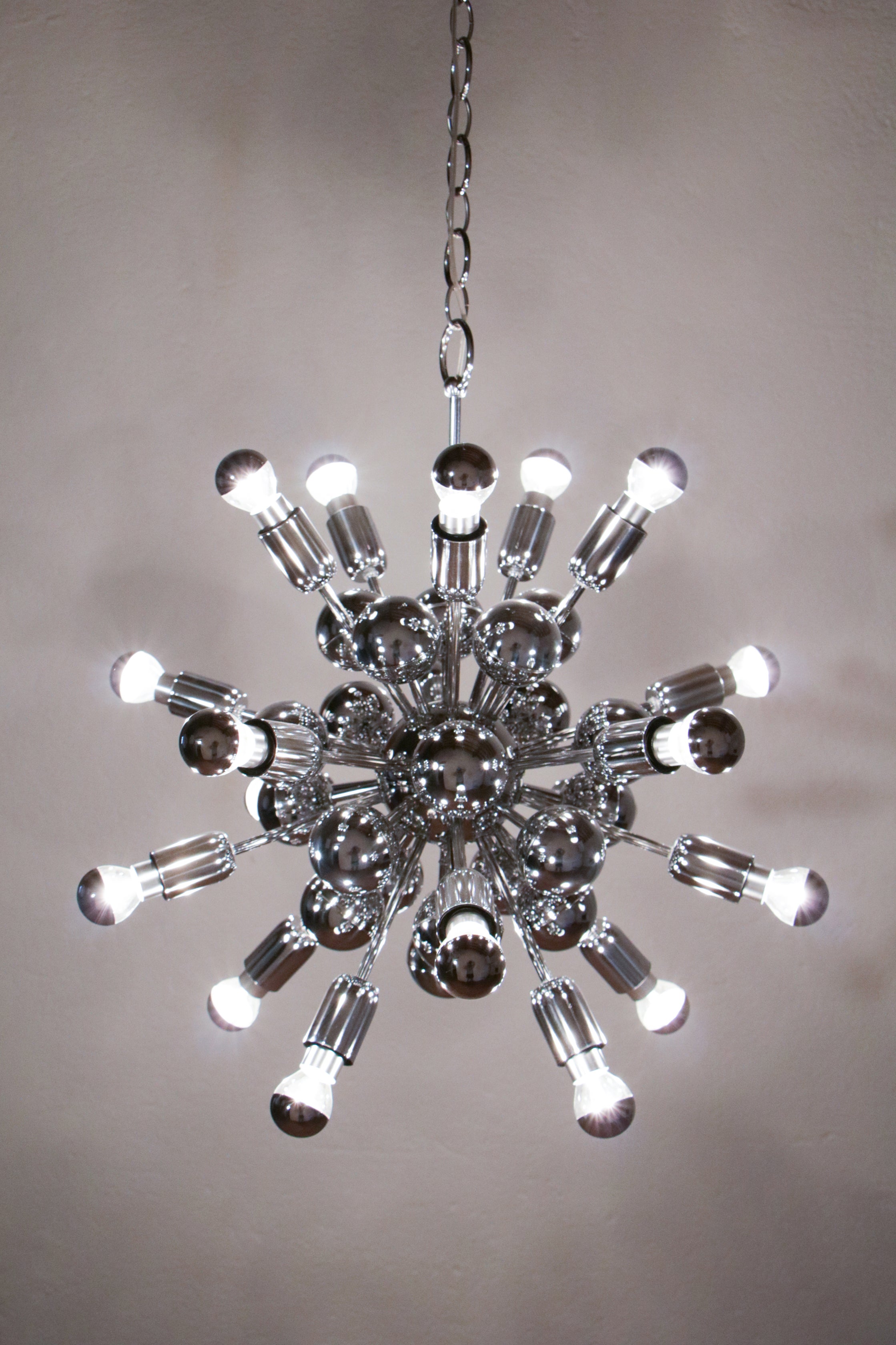 Lustre Sputnik italien à 20 Lights par Reggiani Goffredo Reggiani, 1965s