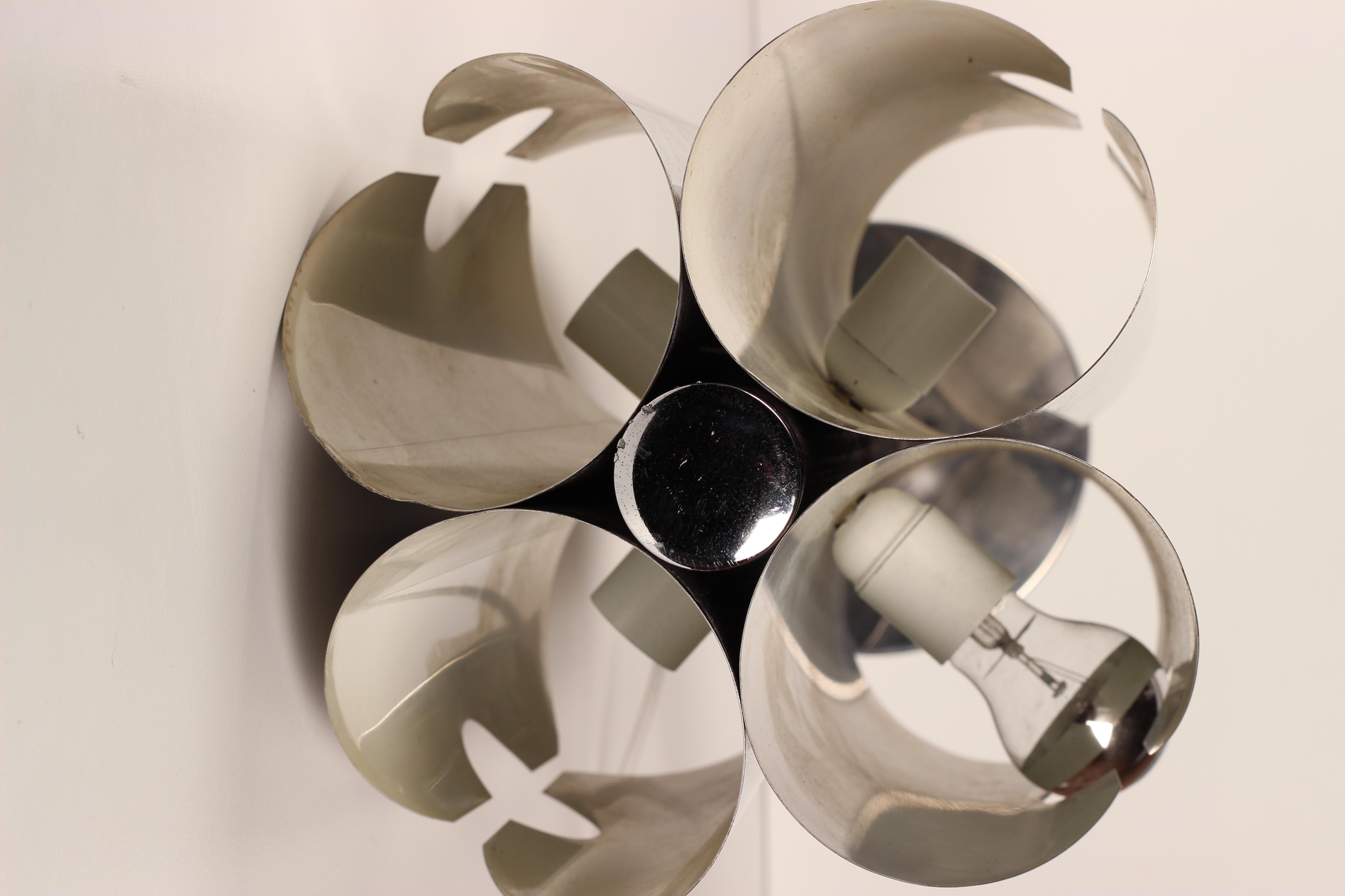 Italienische Steel Age Tischlampe aus Edelstahl - Goffredo Reggiani zugeschrieben im Angebot 4