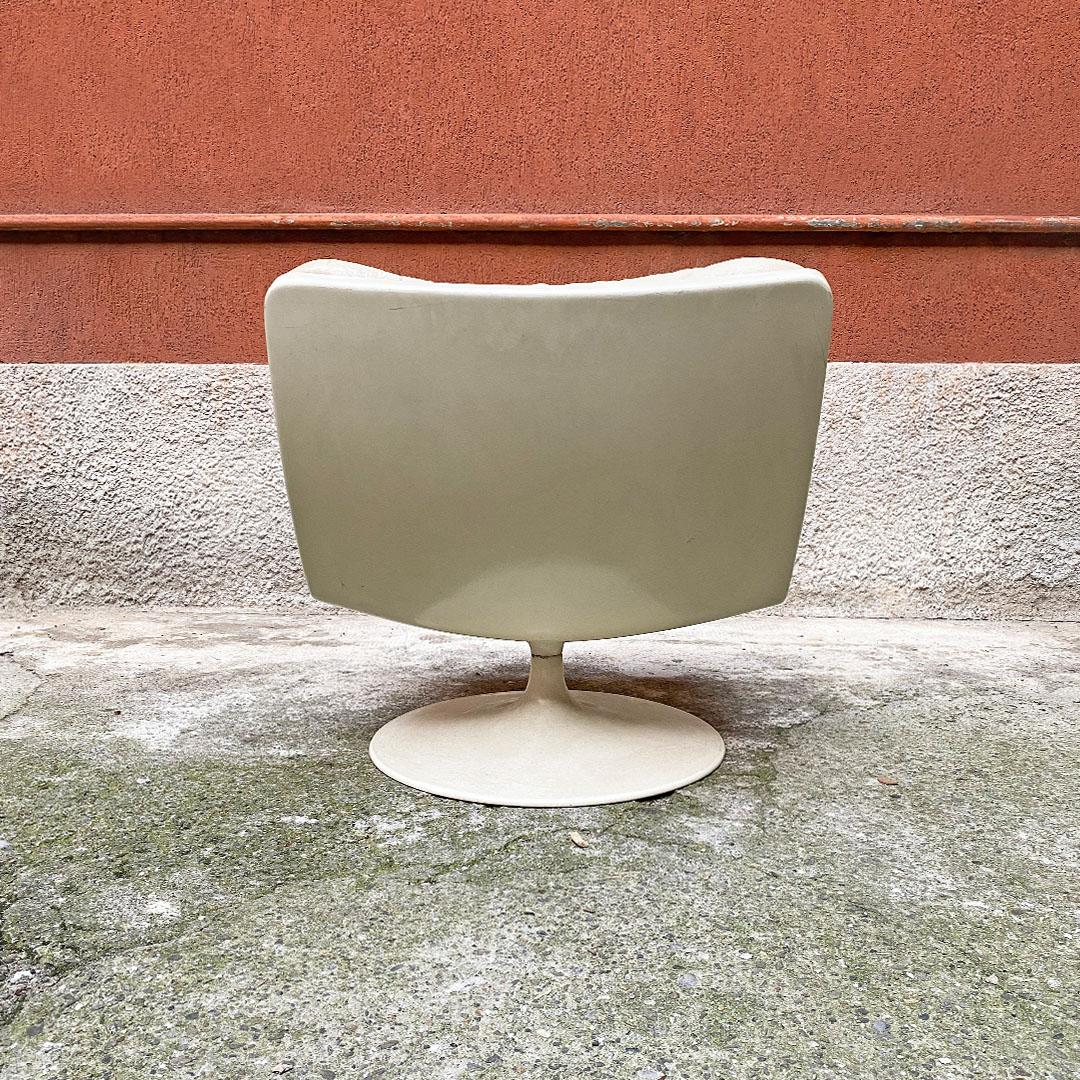 Italian Space Age Swivel White Abs Tulip-Base Armchair by Play Ivm, 1970s 1