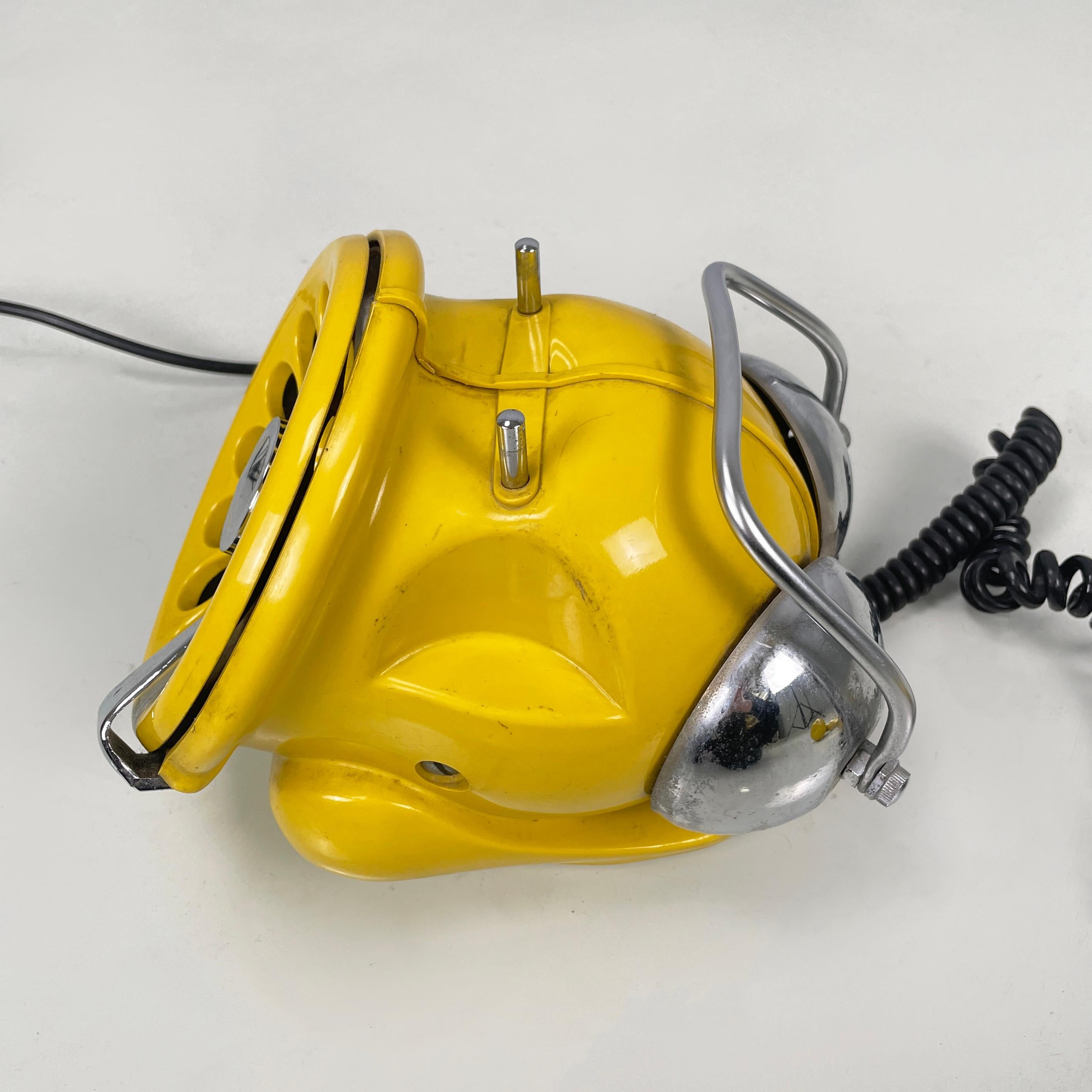 Italian space age Table dial telephone Bobo by Sergio Todeschini Telcer, 1970s 7
