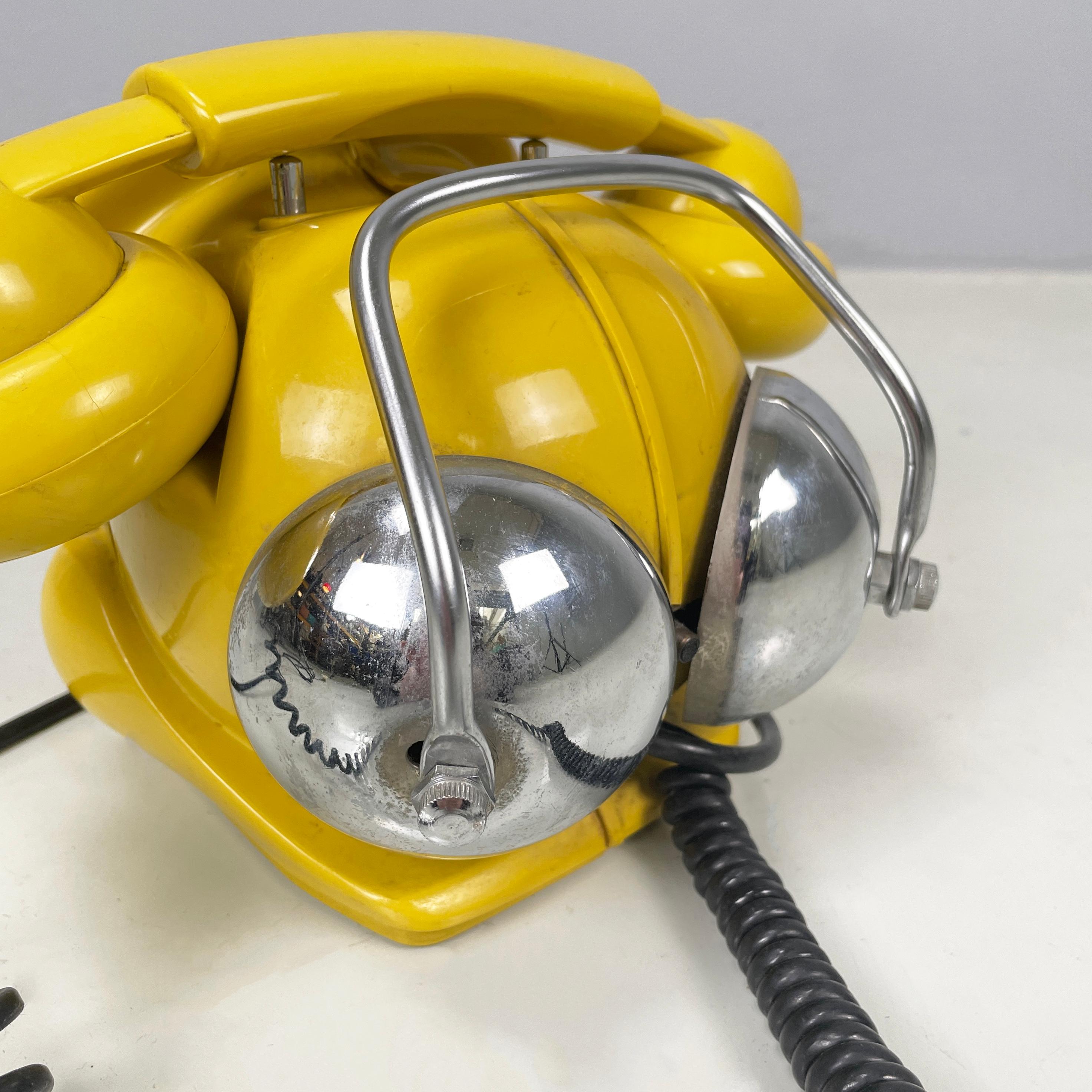 Italian space age Table dial telephone Bobo by Sergio Todeschini Telcer, 1970s 8