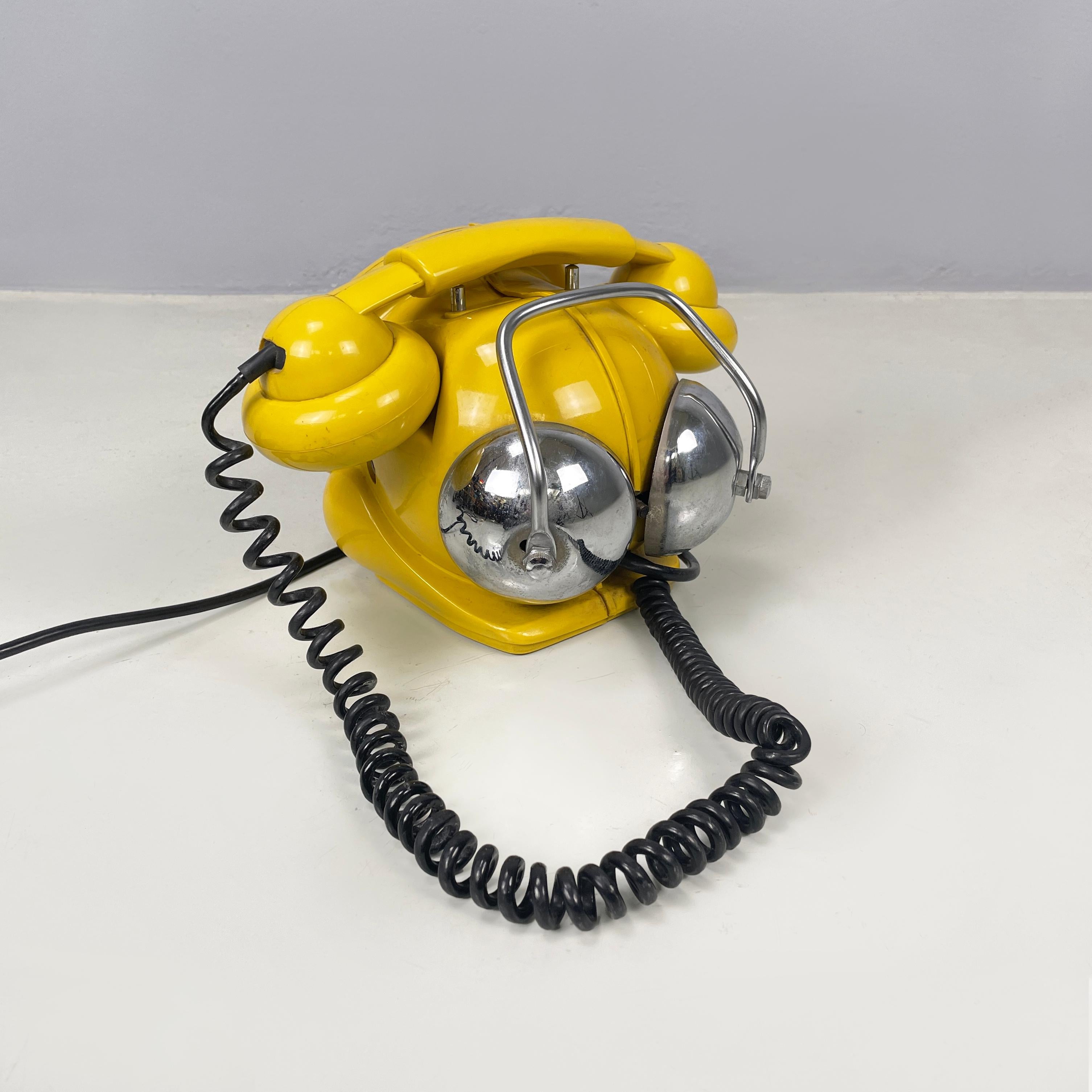 Italian space age Table dial telephone Bobo by Sergio Todeschini Telcer, 1970s In Good Condition In MIlano, IT