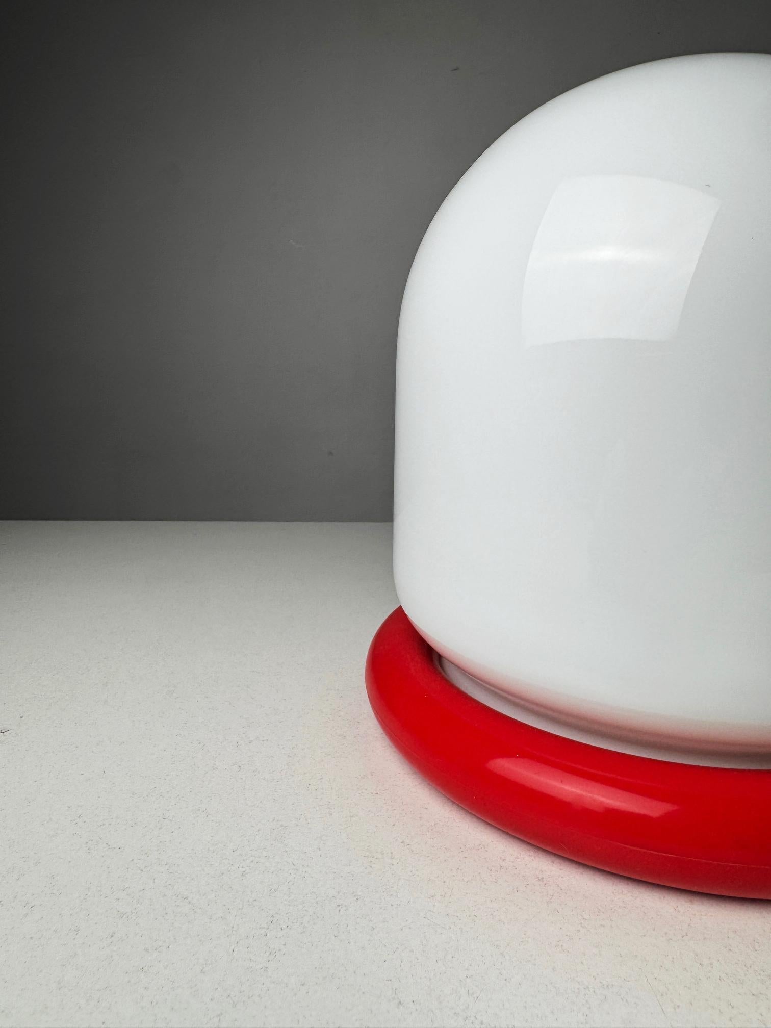 Italian Space Age Table Lamp, 1970s In Good Condition For Sale In BARCELONA, ES