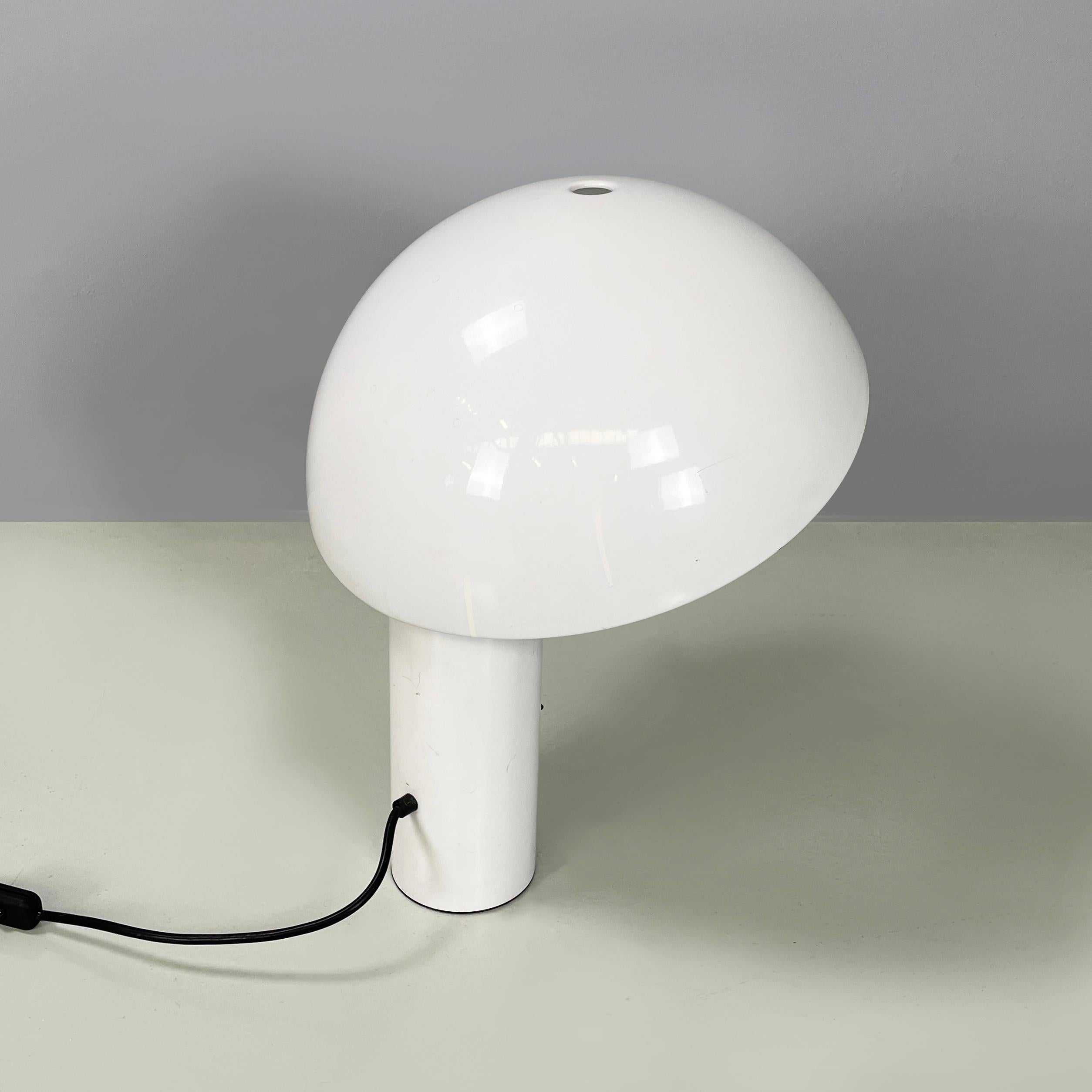 Space Age Italian space age Table lamp Vaga by Franco Mirenzi for Valenti, 1970s For Sale