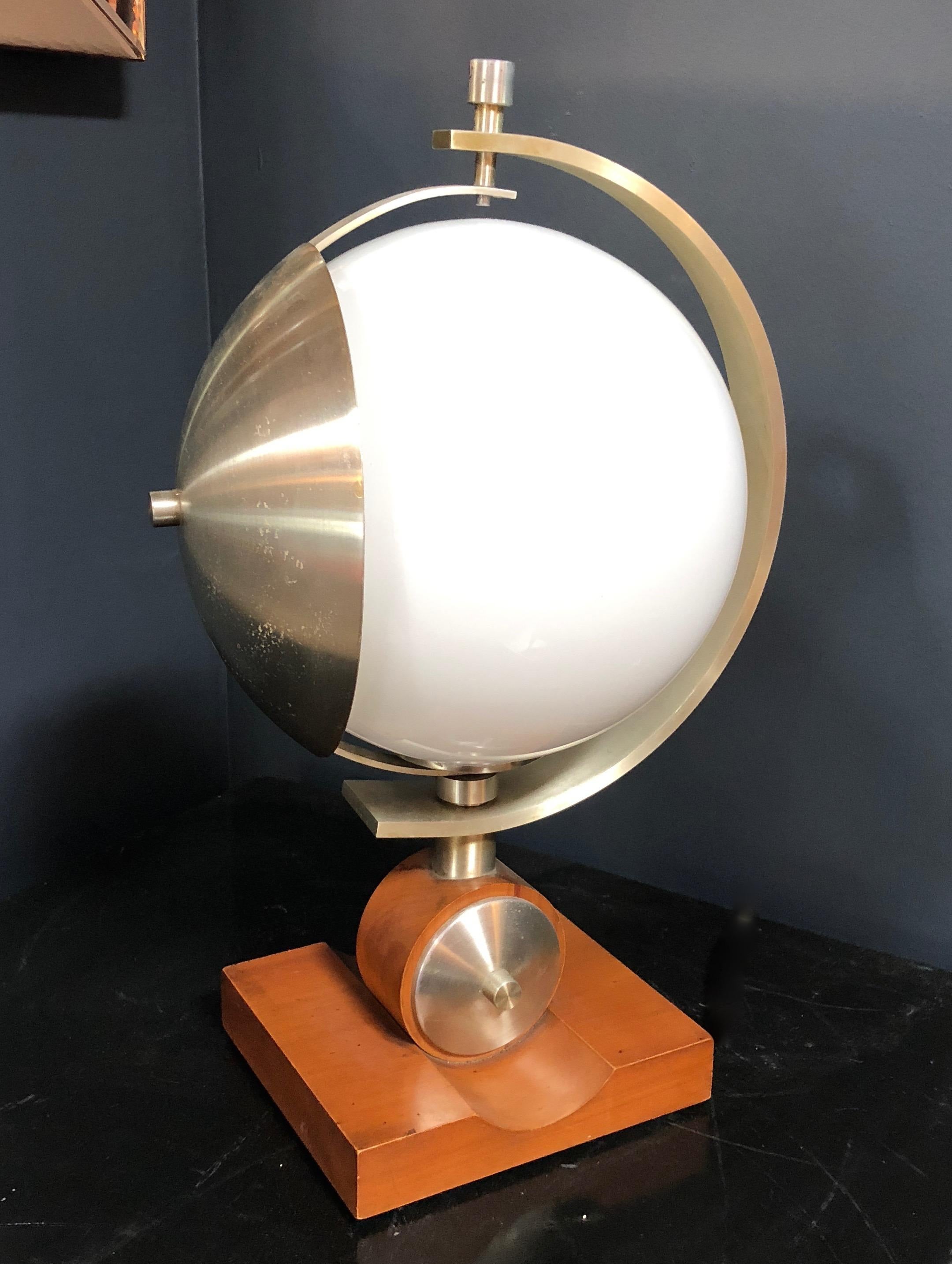 Lacquered Italian Space Age Turn Able Table Lamp, 1960s For Sale