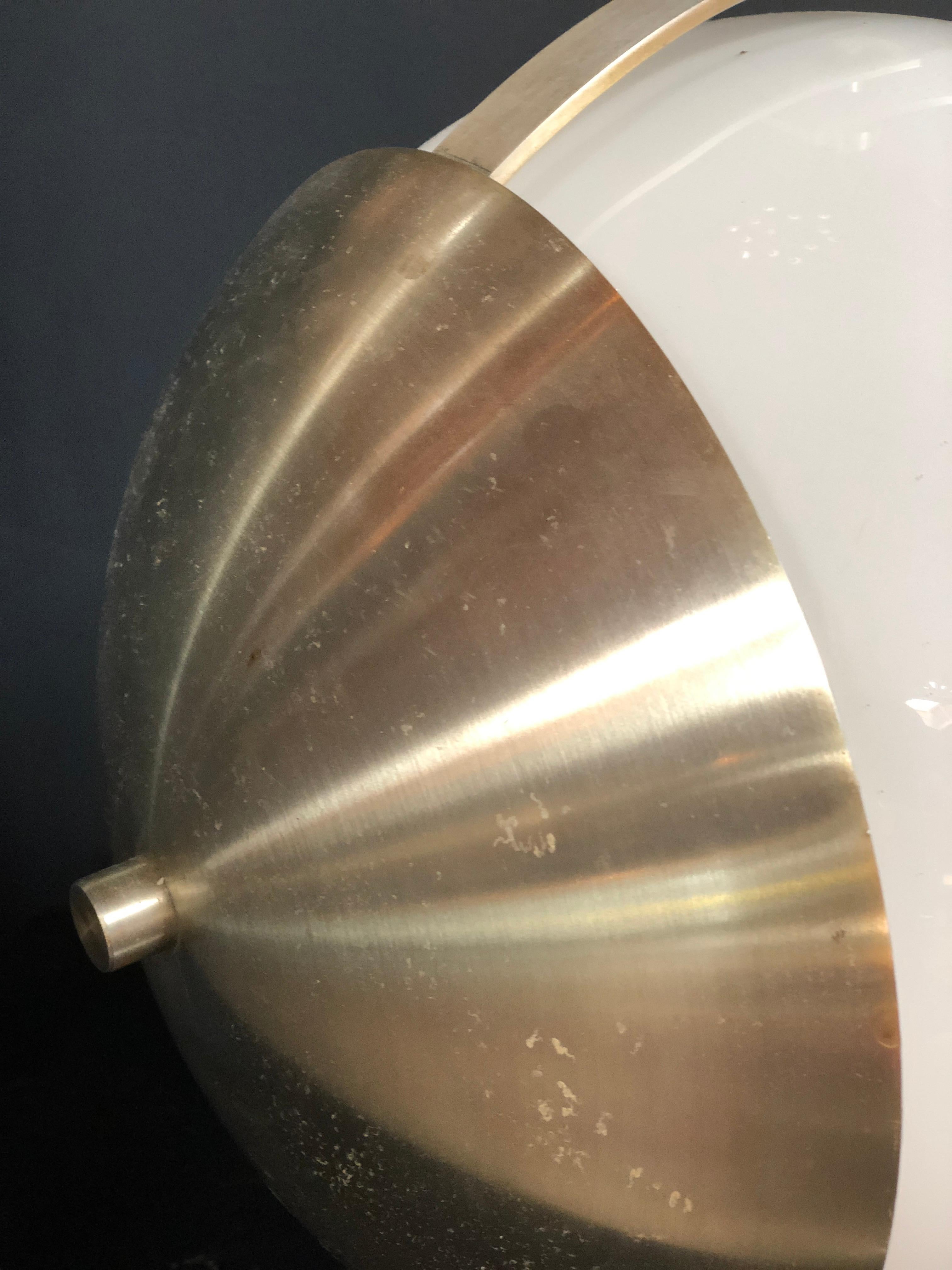 Anodisé Lampe de table italienne de l'ère spatiale, années 1960 en vente